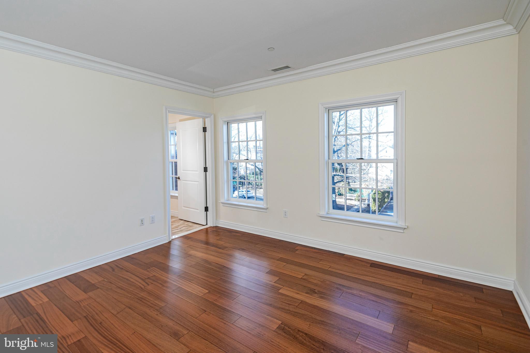 PALMER SQUARE - Residential