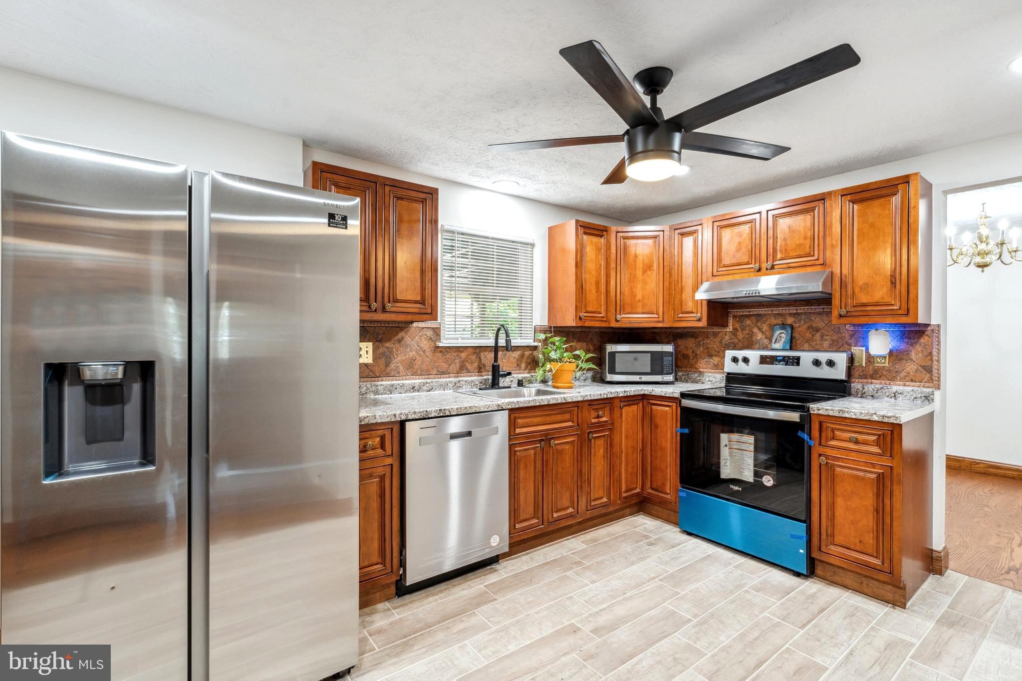 GREENBRIAR WOODS - Residential