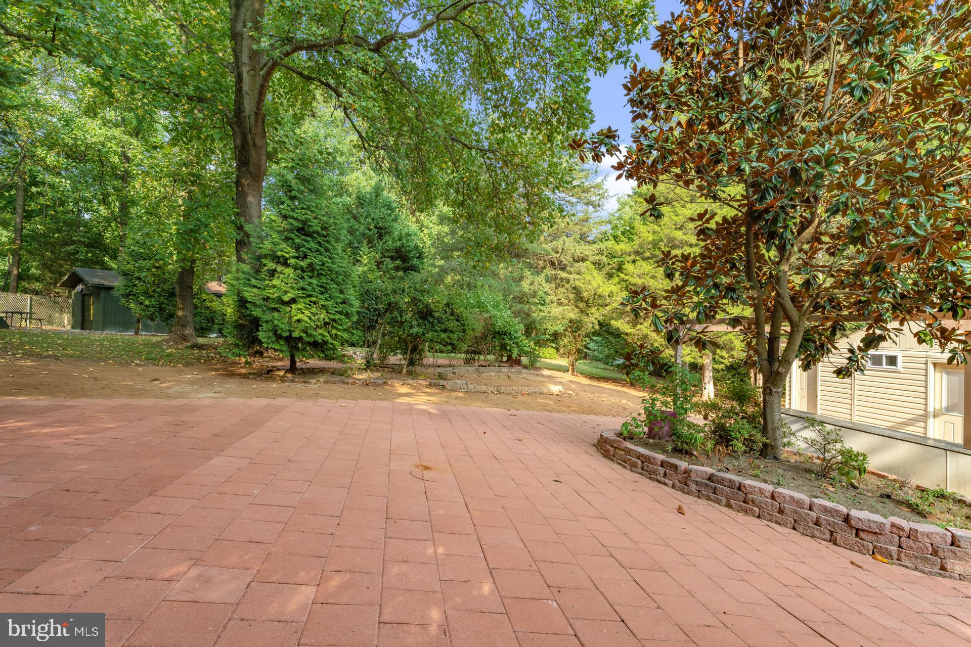 GREENBRIAR WOODS - Residential