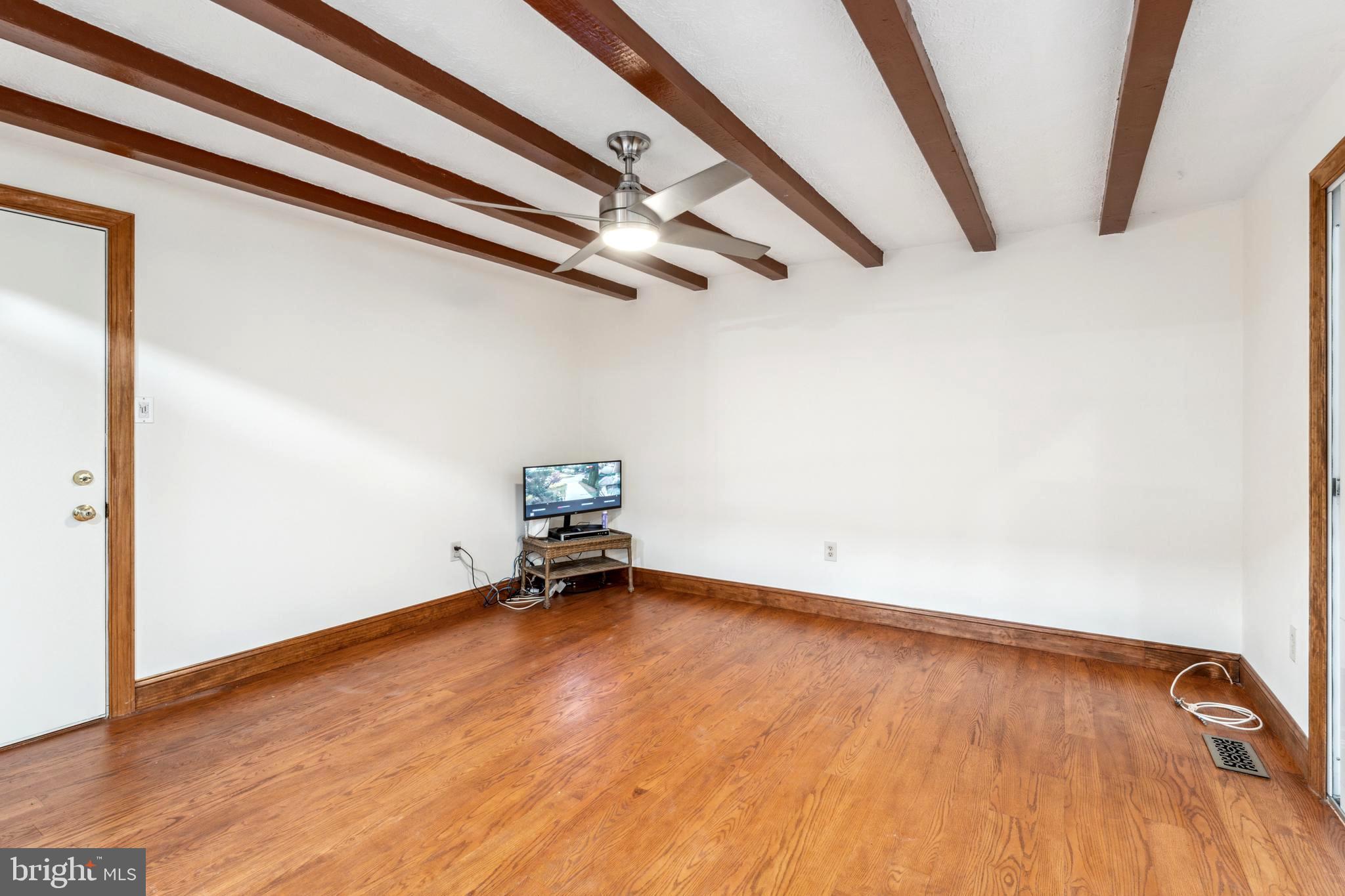 GREENBRIAR WOODS - Residential