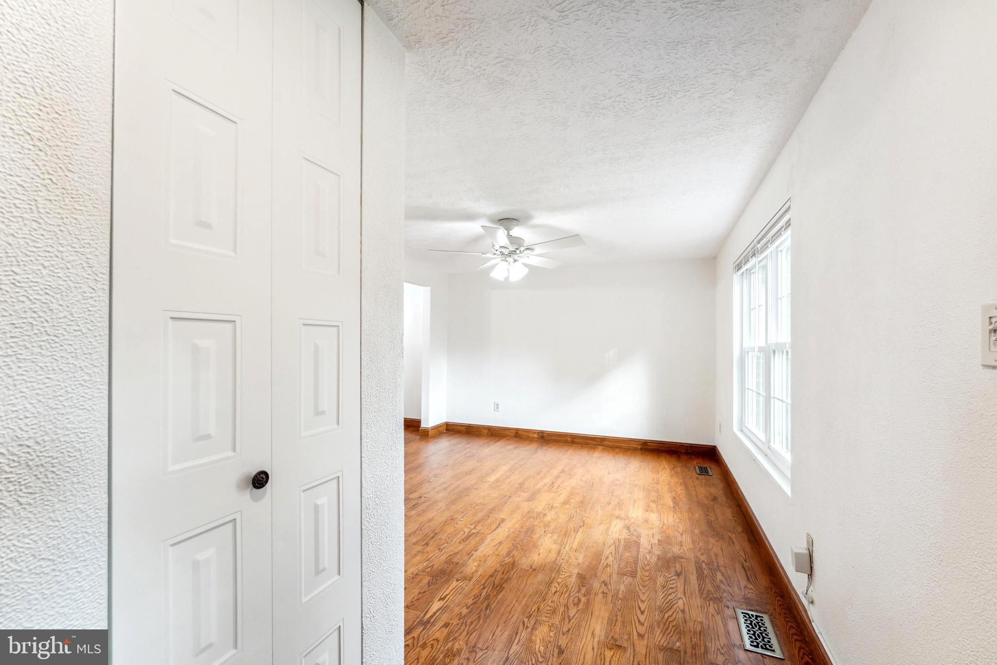 GREENBRIAR WOODS - Residential