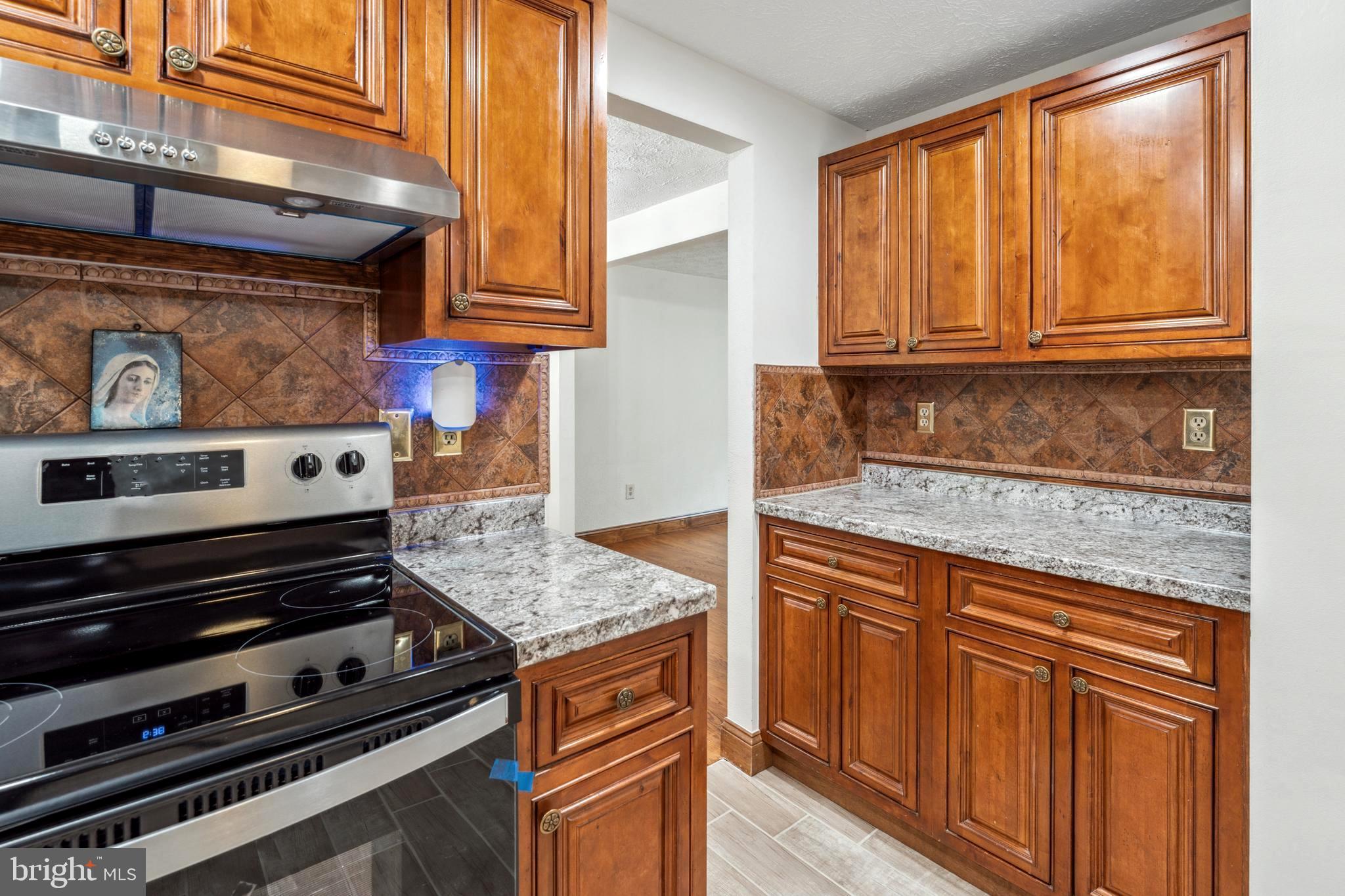 GREENBRIAR WOODS - Residential