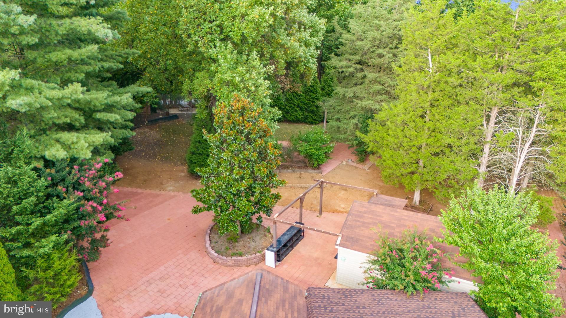 GREENBRIAR WOODS - Residential