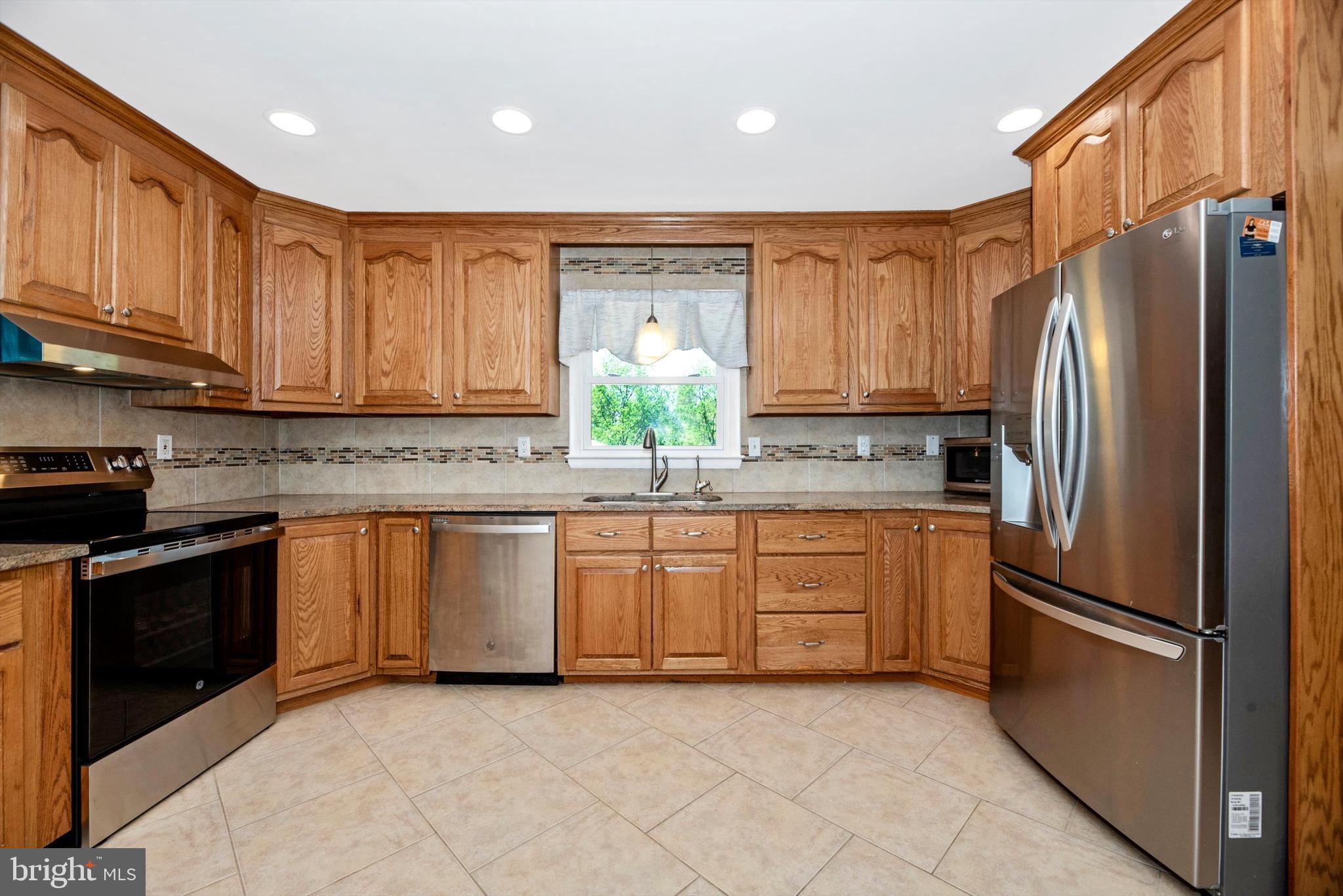 MYERSVILLE - Residential