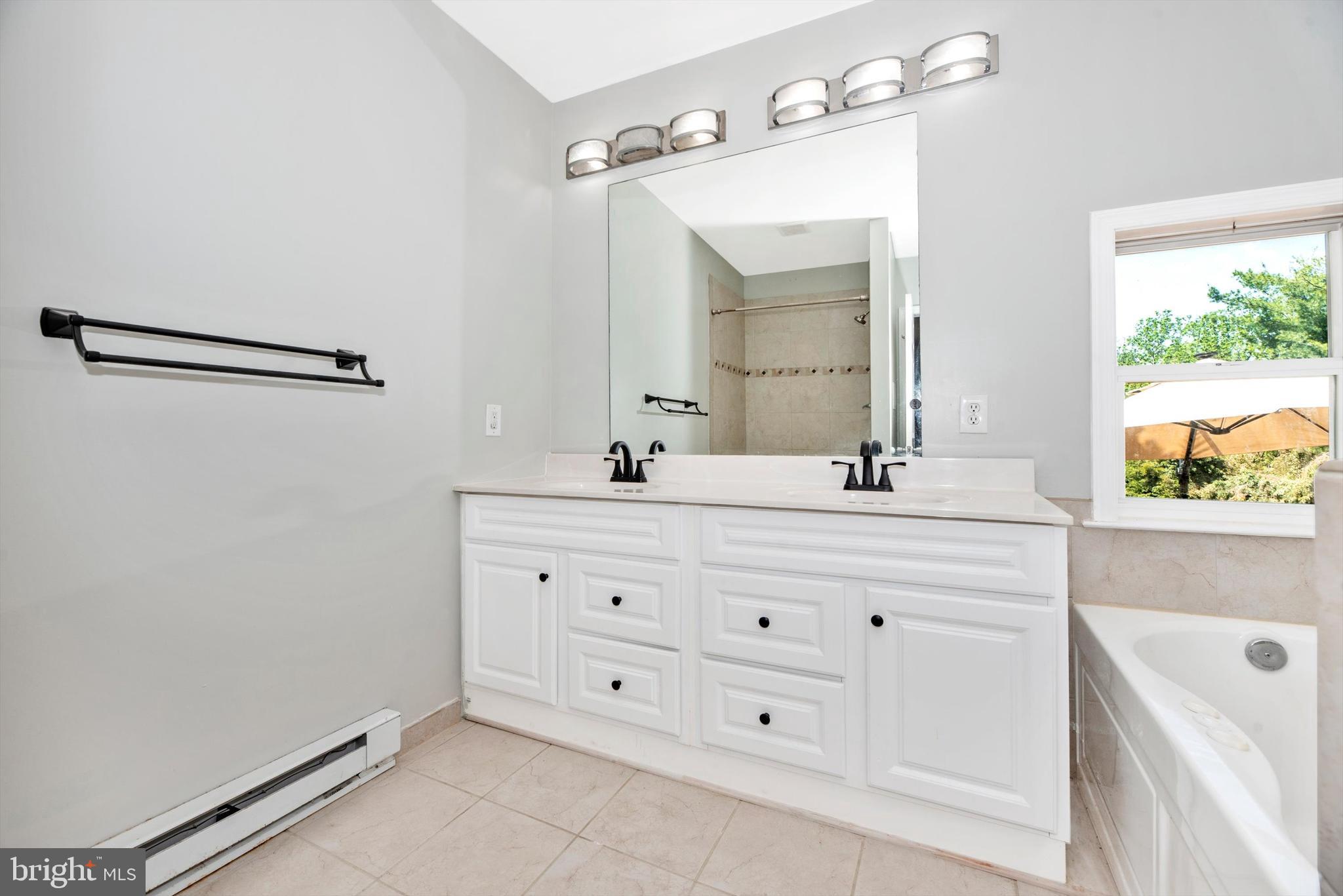 MYERSVILLE - Residential