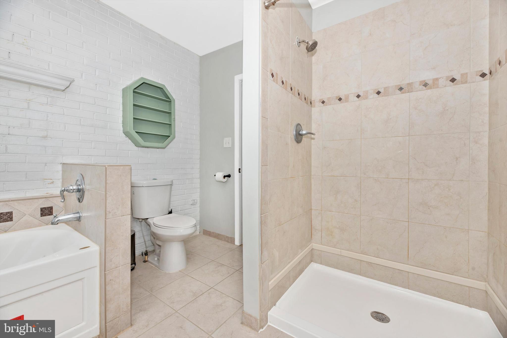 MYERSVILLE - Residential