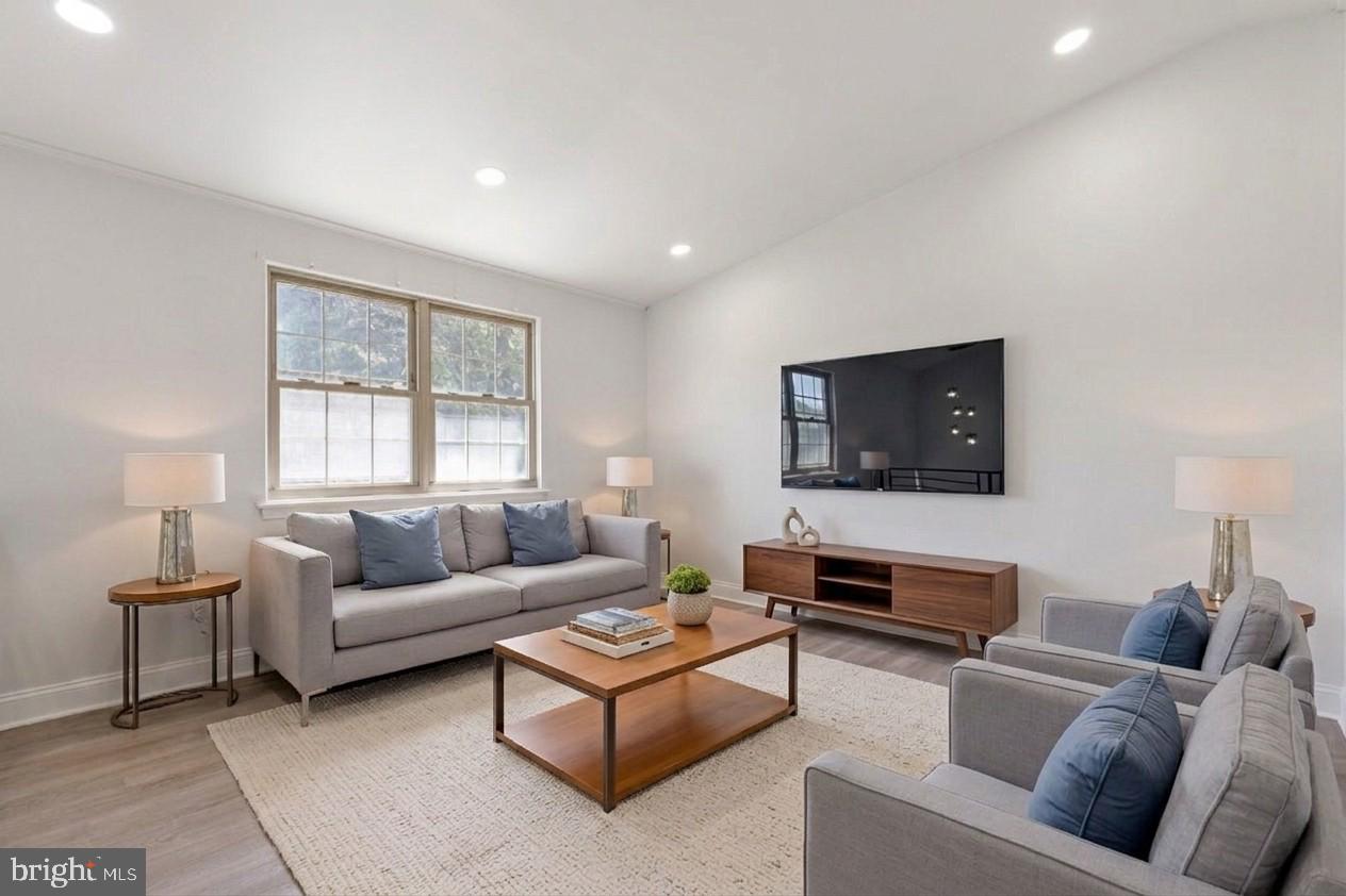 BUCKLEY - Residential