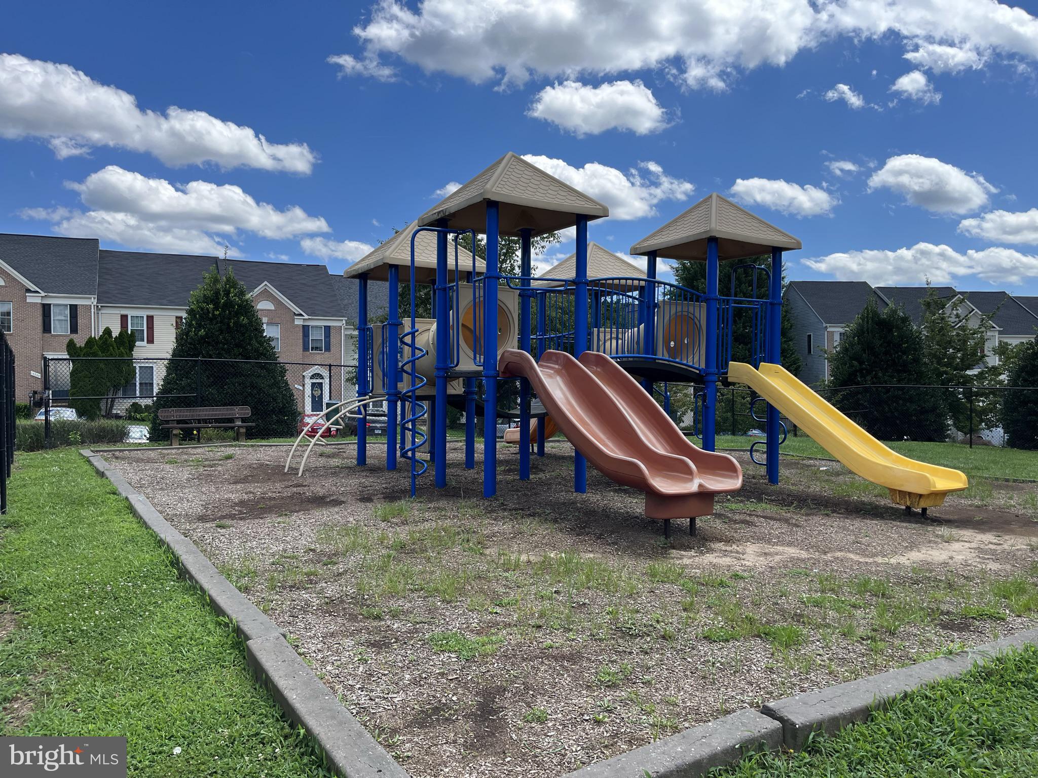 LAKESIDE - Residential Lease