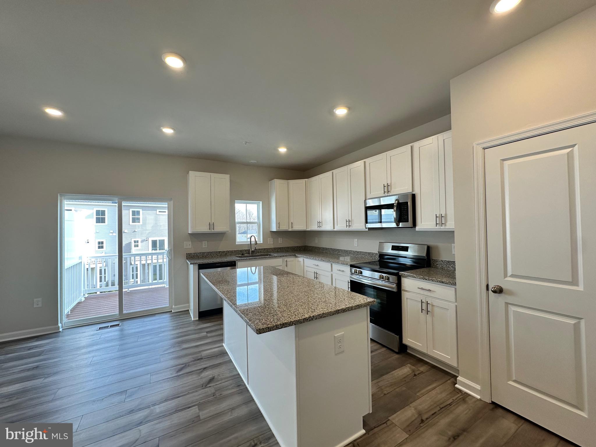 ST CHARLES - Residential