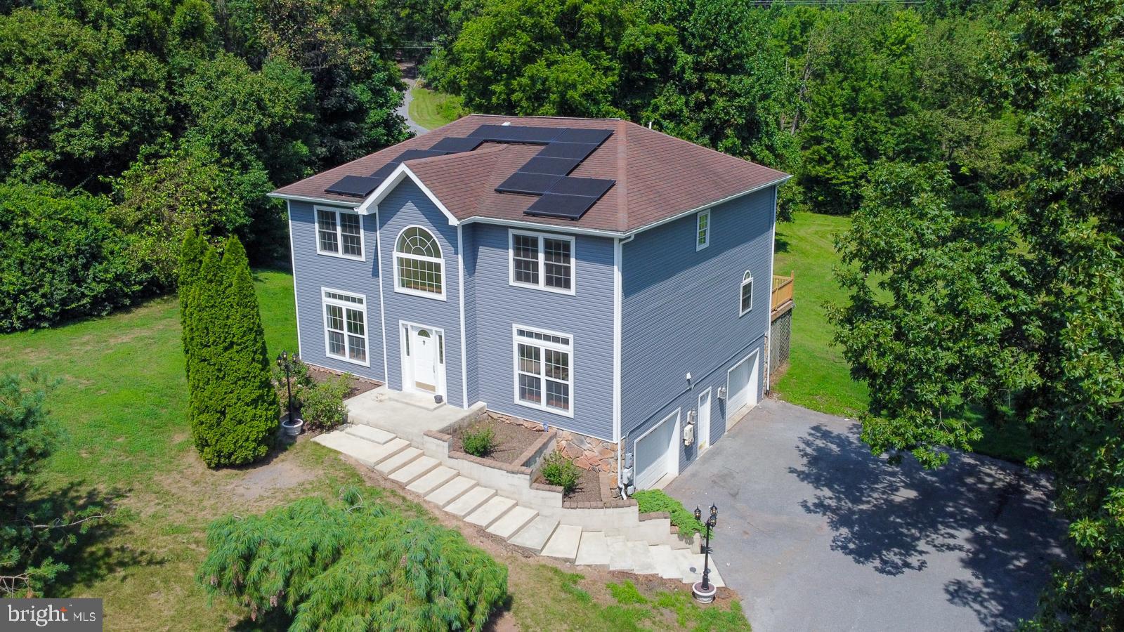 5021 BROOK LANE