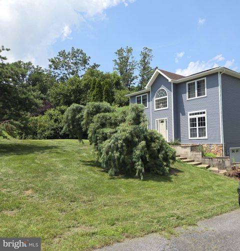5021 BROOK LANE MOHNTON PA 19540