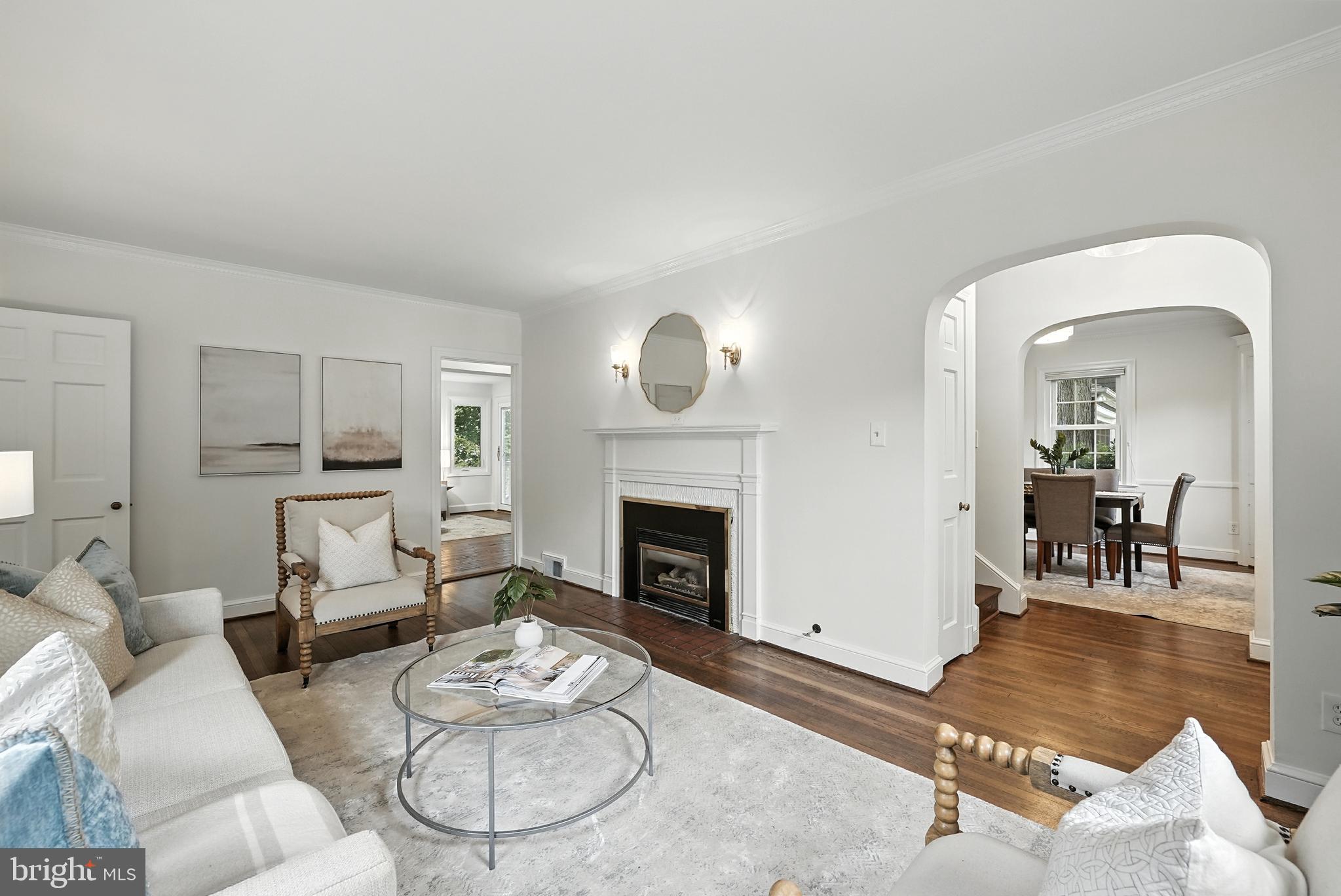 LEE HEIGHTS - Residential