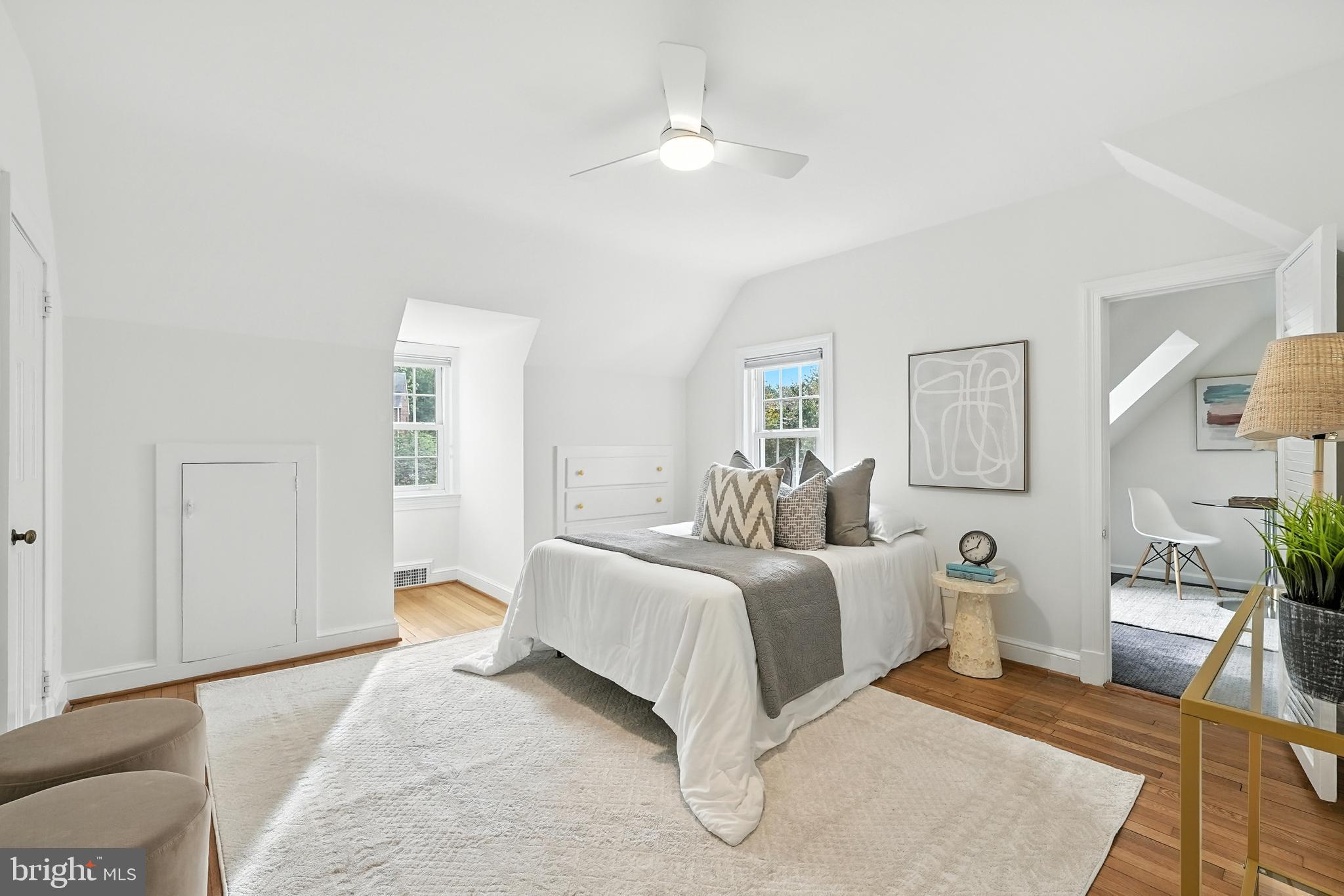 LEE HEIGHTS - Residential