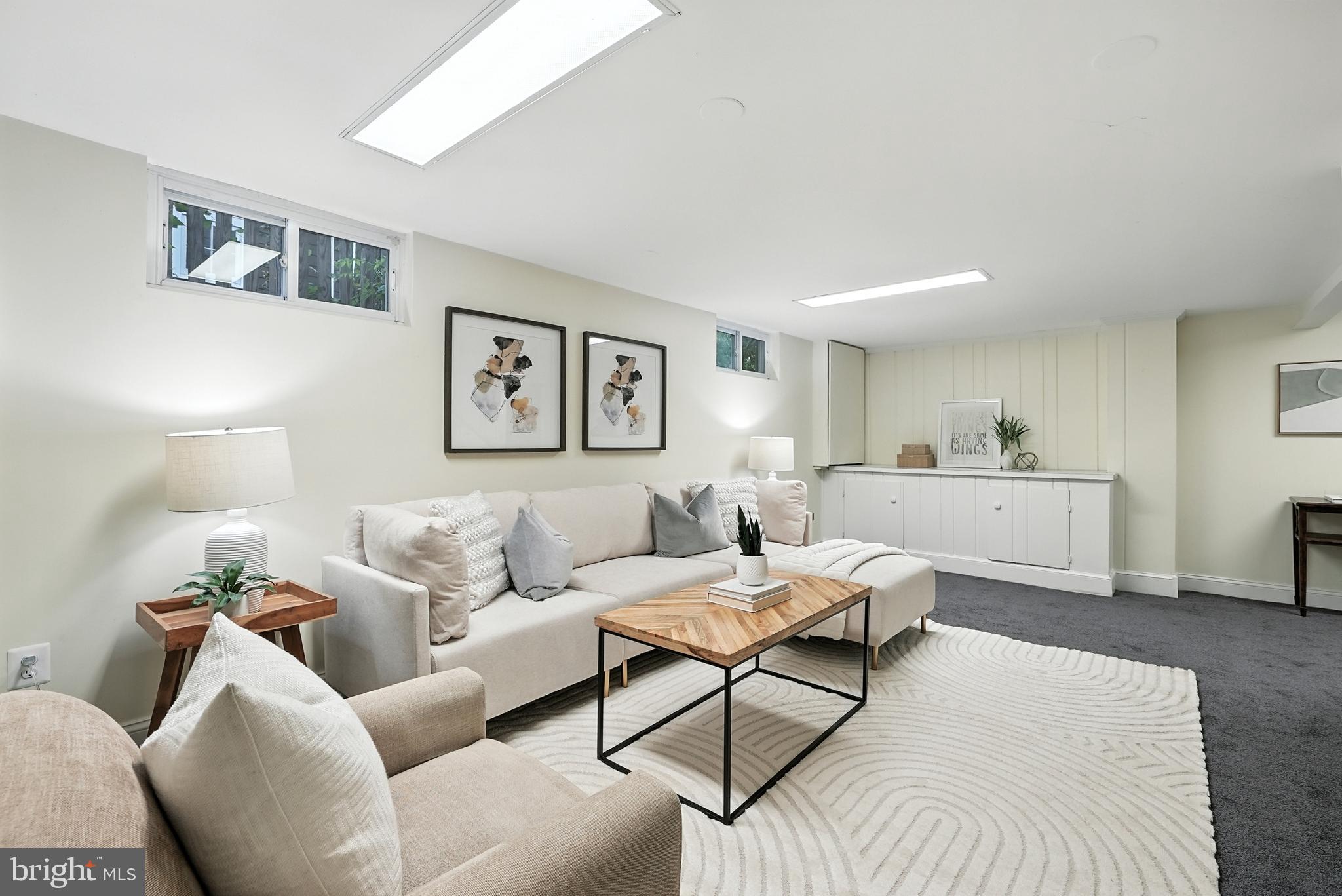 LEE HEIGHTS - Residential