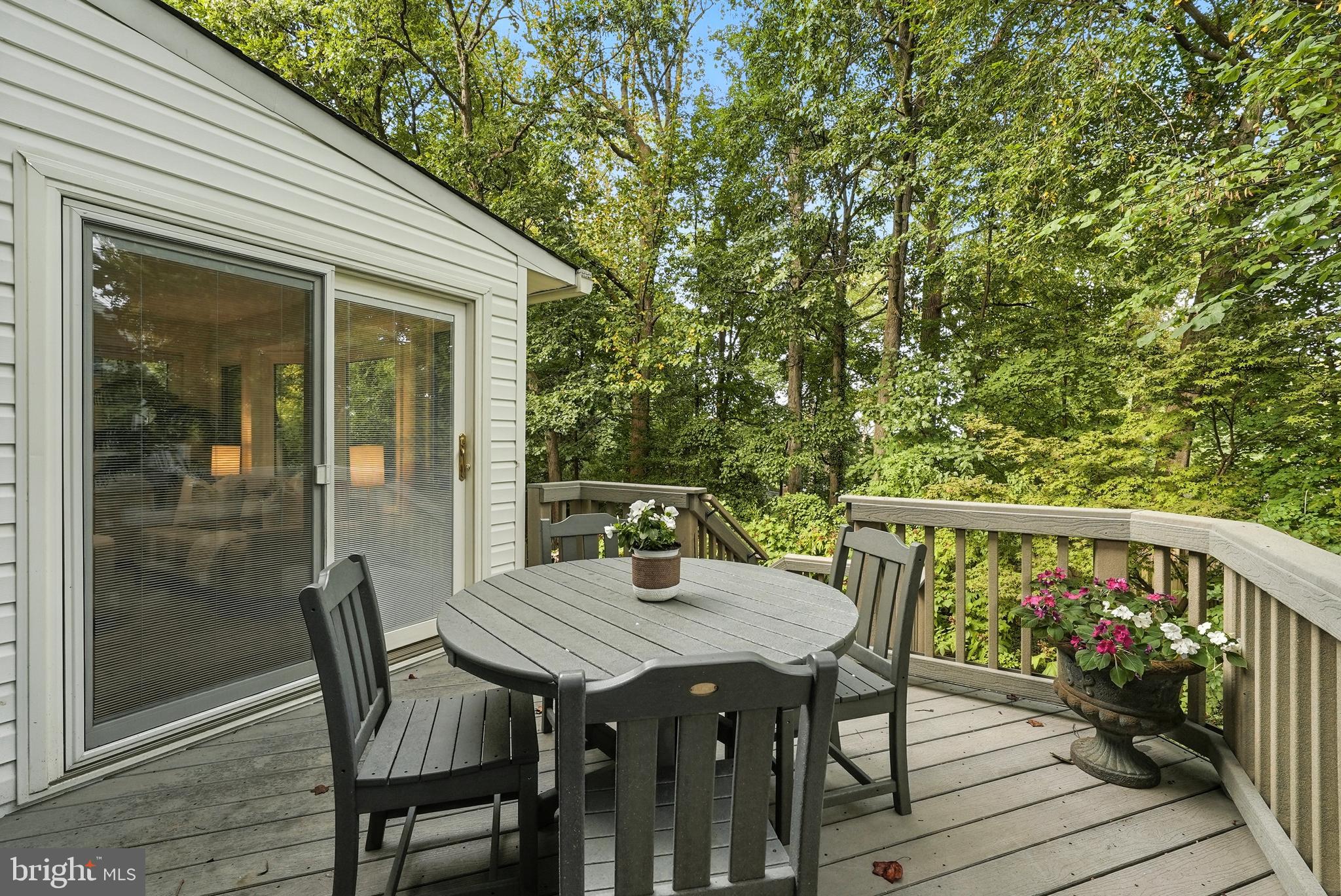 LEE HEIGHTS - Residential