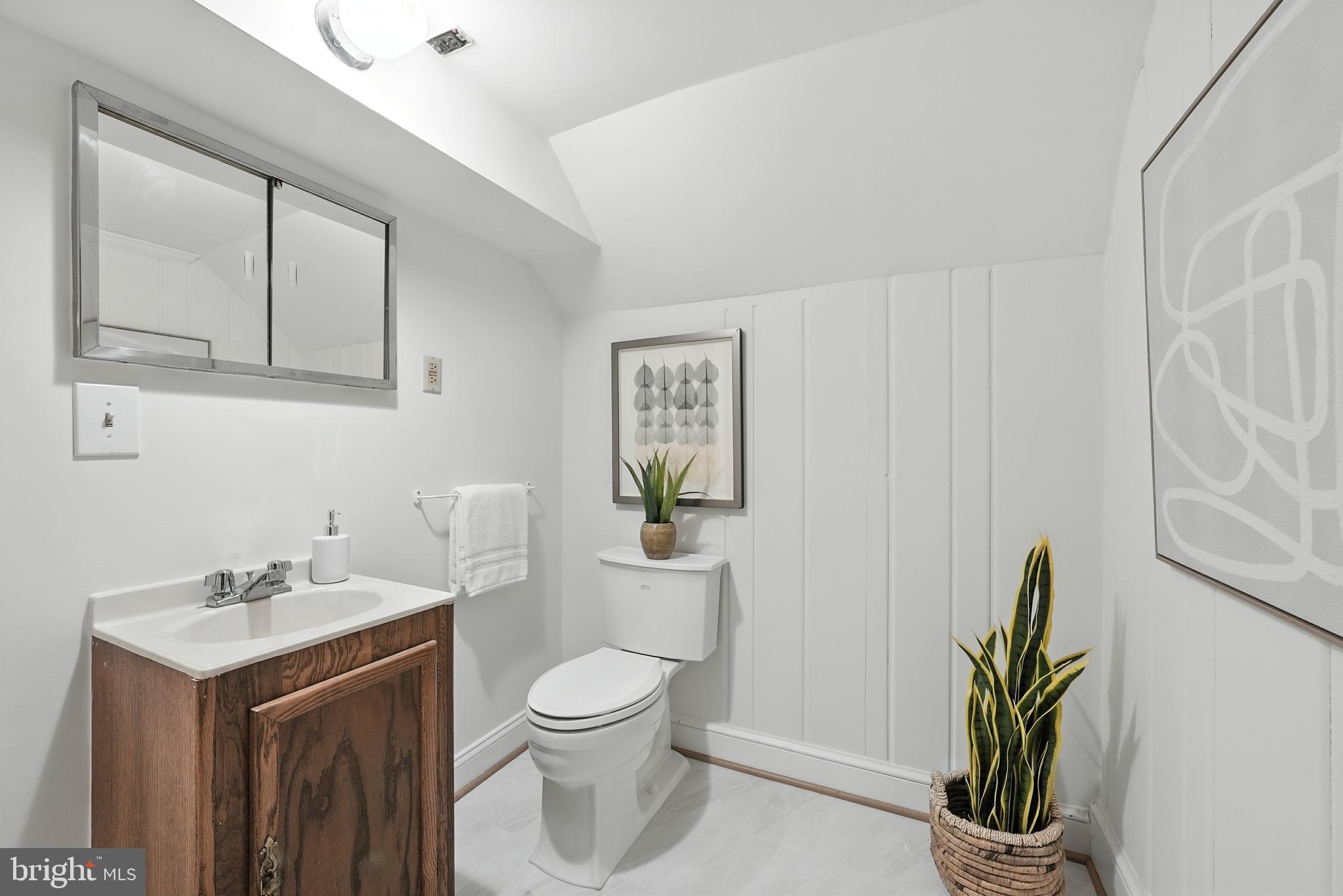 LEE HEIGHTS - Residential