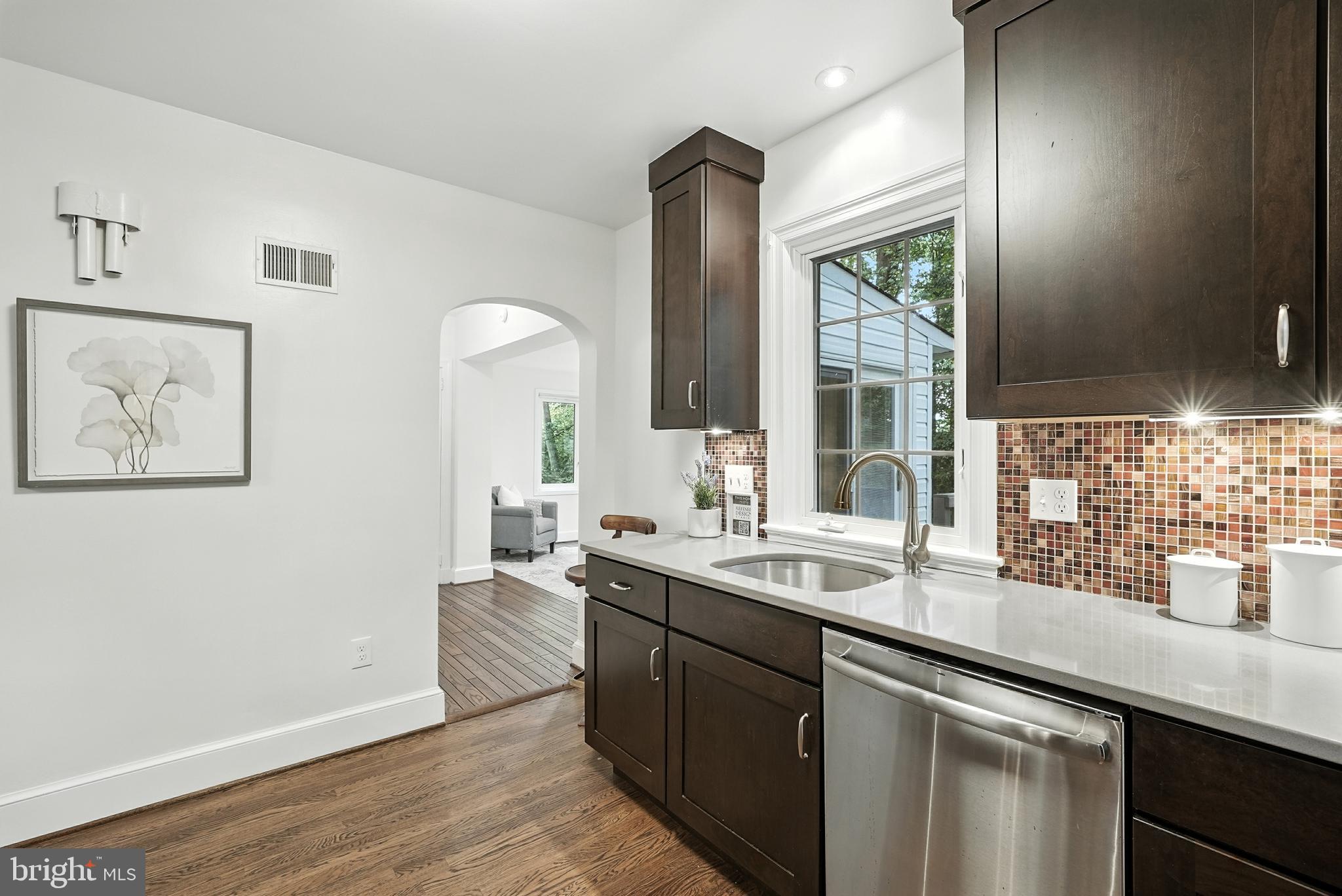 LEE HEIGHTS - Residential