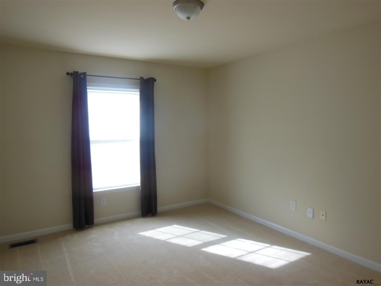 EAST VIEW MEADOWS - Residential