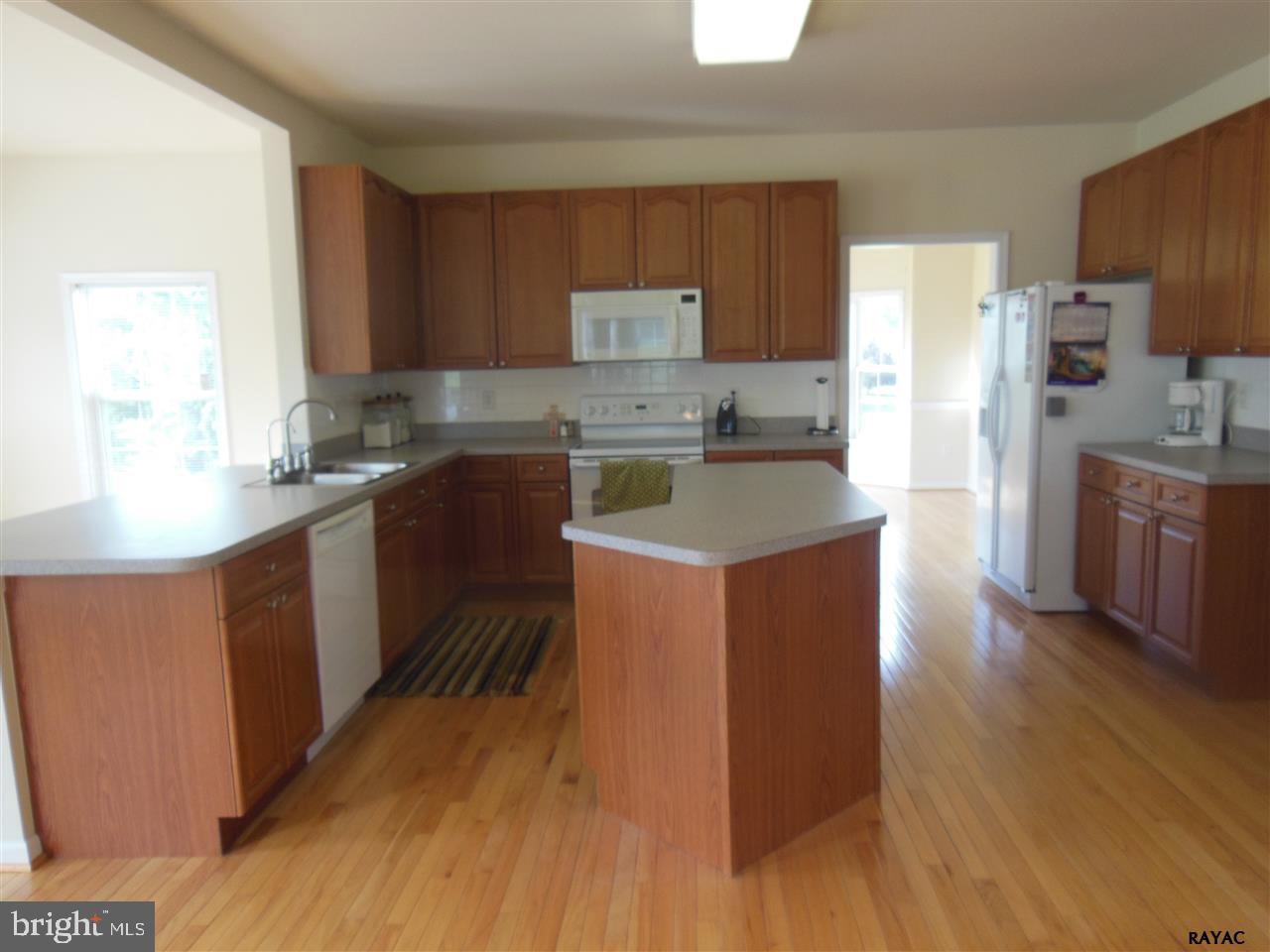 EAST VIEW MEADOWS - Residential