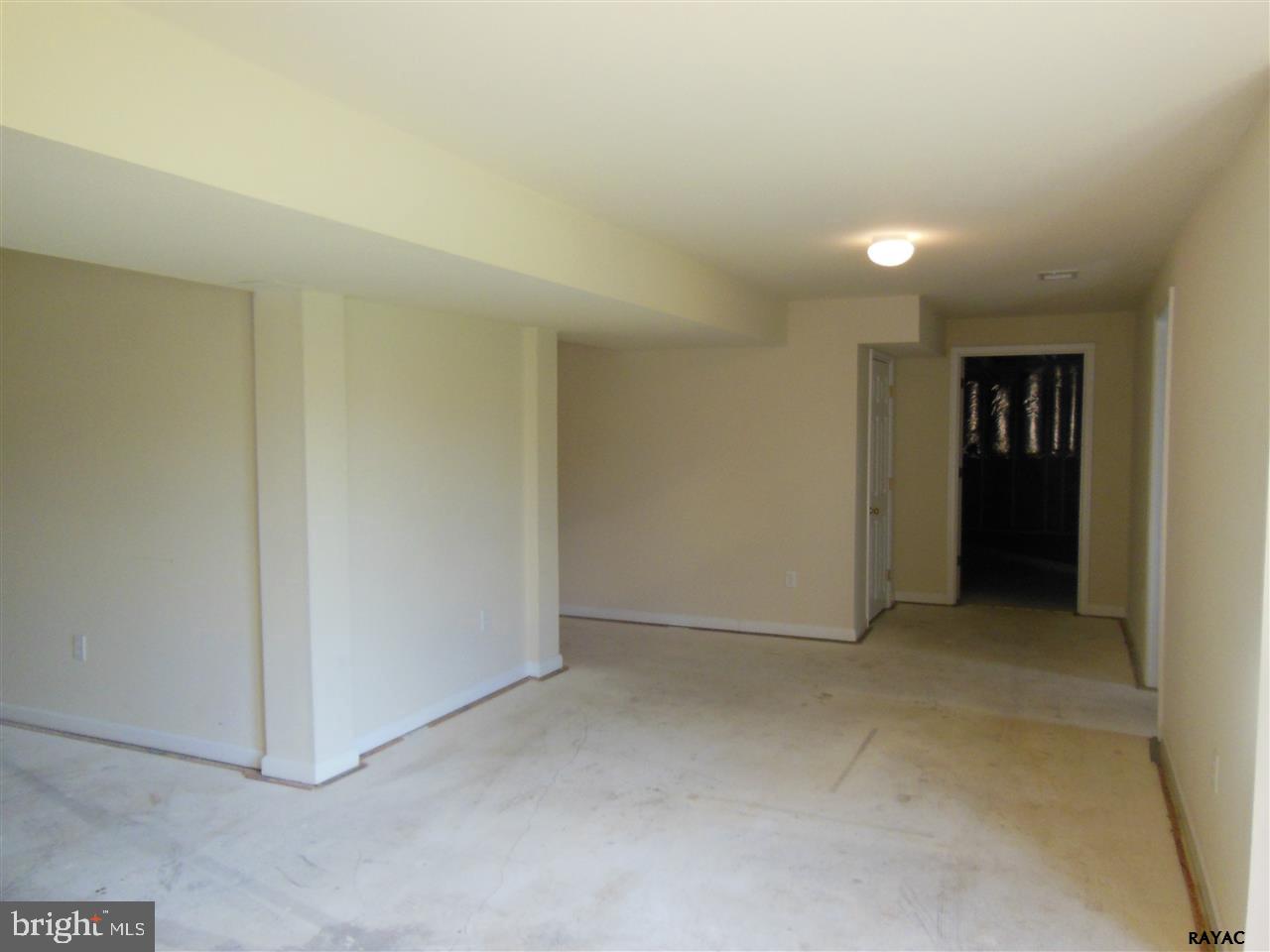 EAST VIEW MEADOWS - Residential