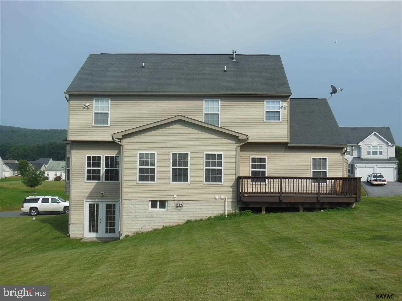 EAST VIEW MEADOWS - Residential