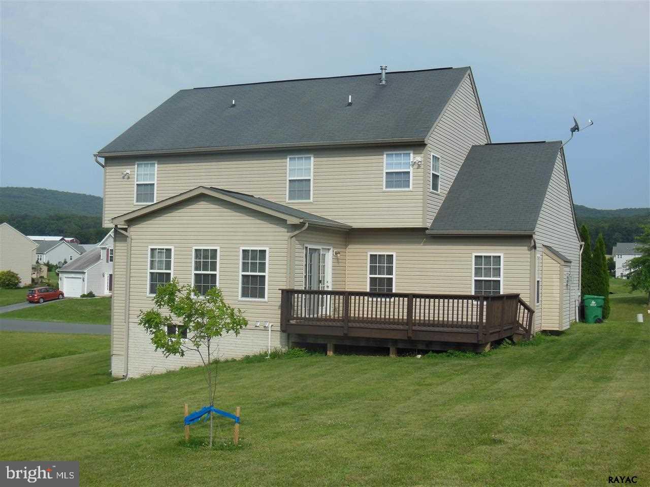 EAST VIEW MEADOWS - Residential