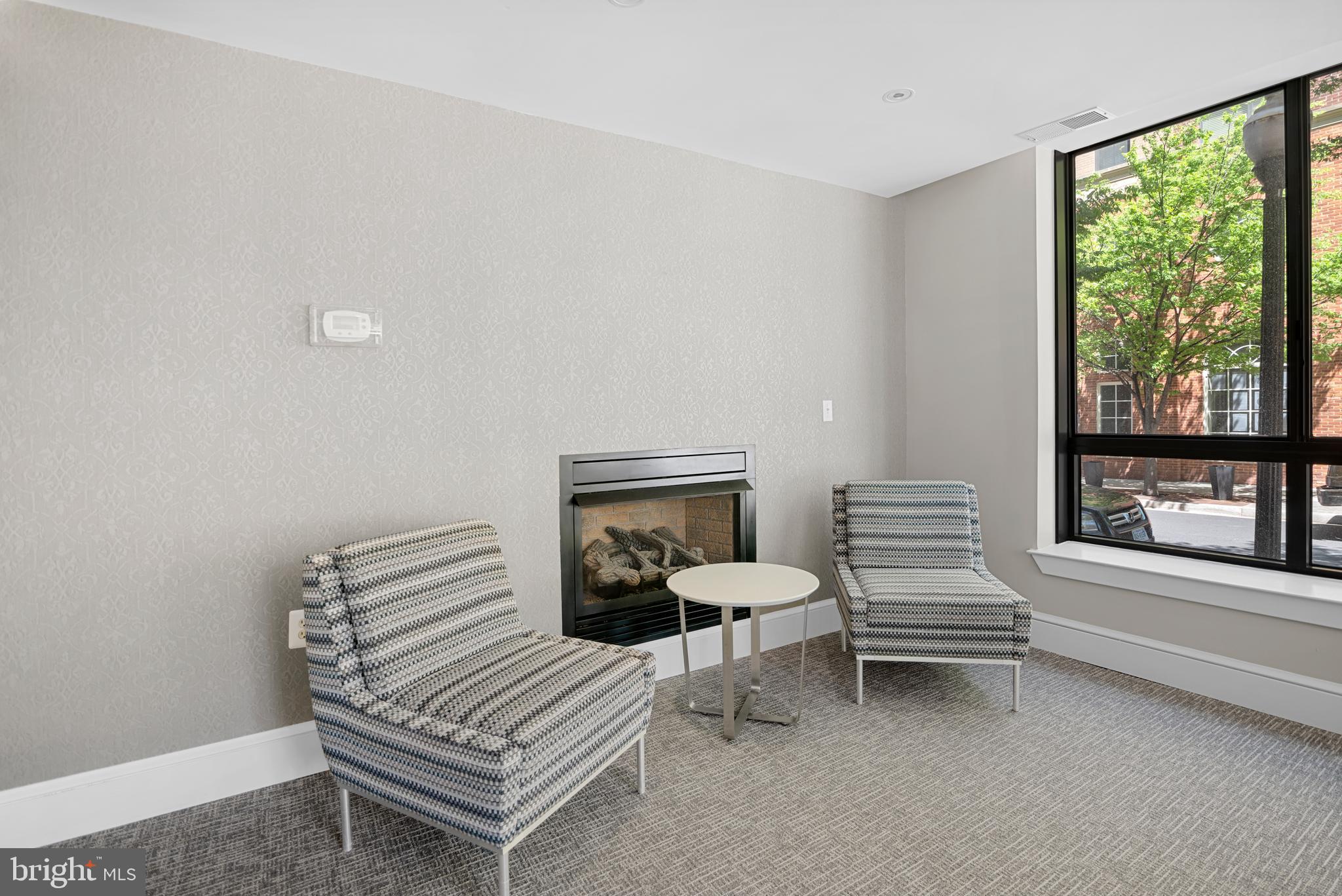 CLARENDON - Residential