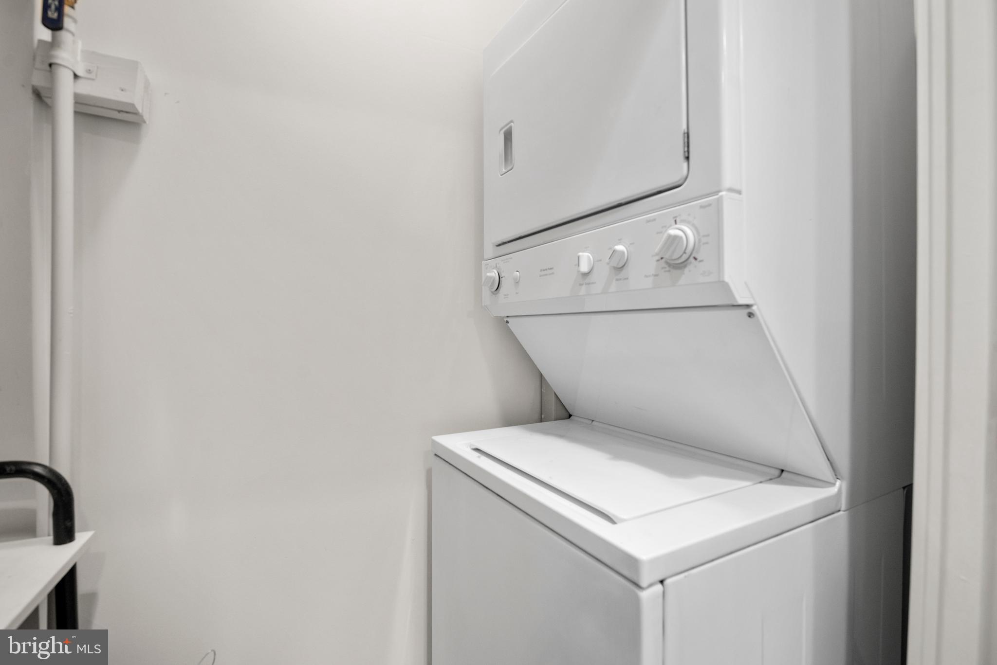 CLARENDON - Residential