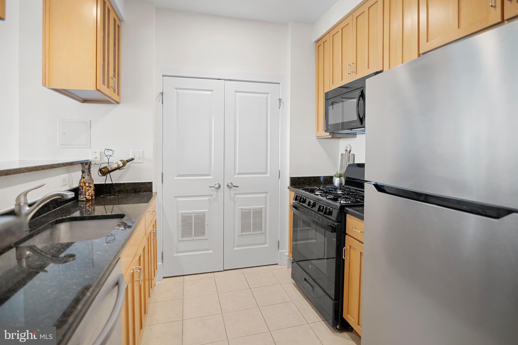 CLARENDON - Residential