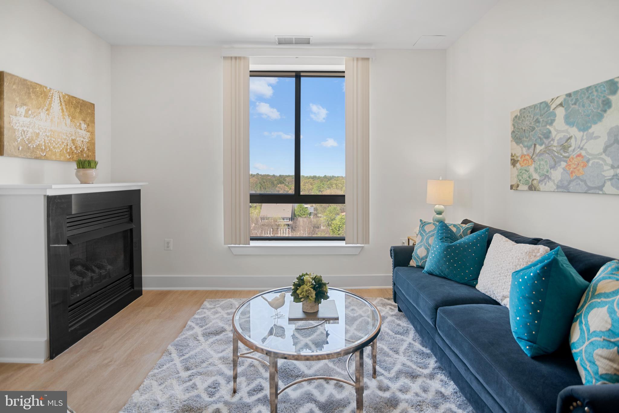 CLARENDON - Residential