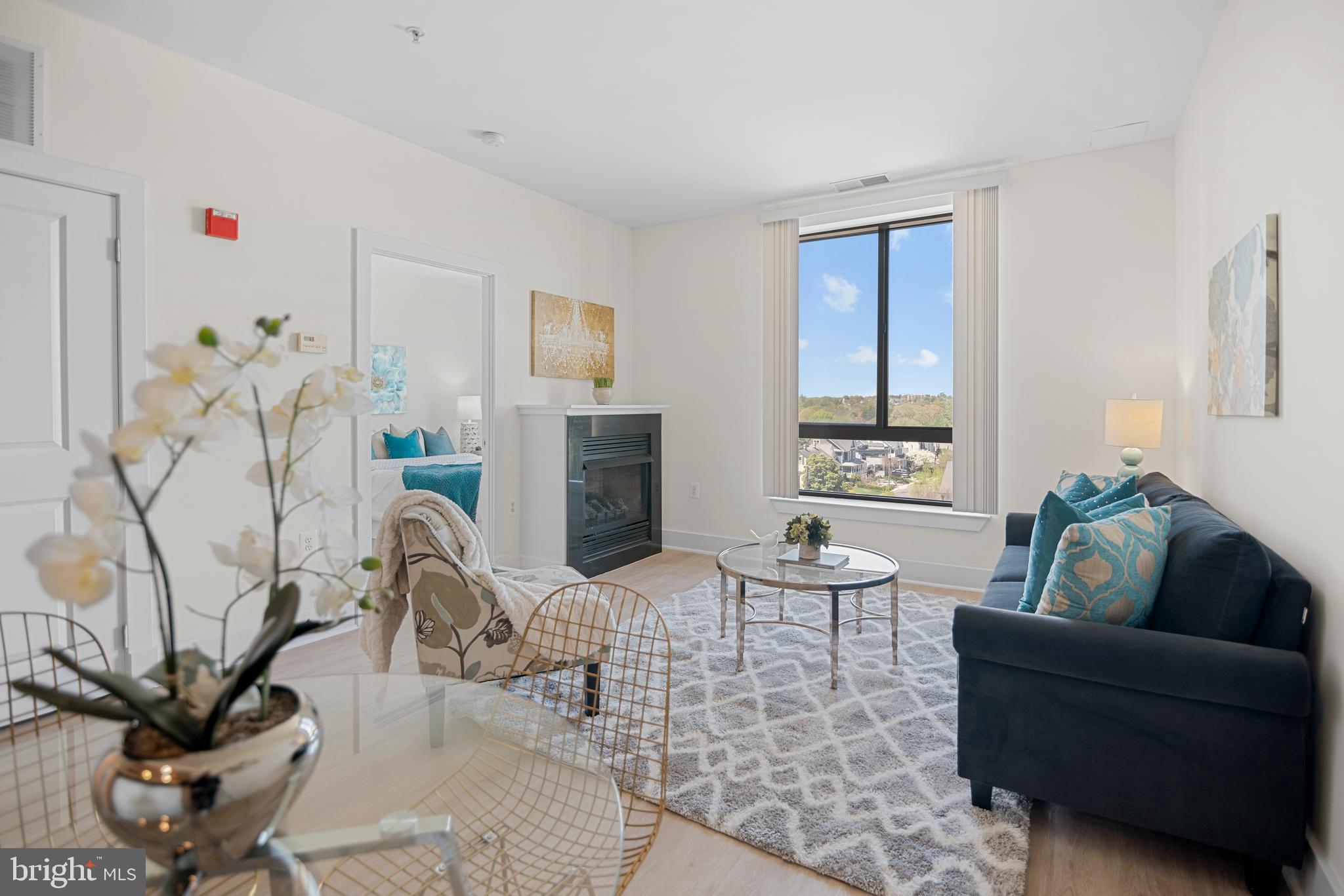 CLARENDON - Residential