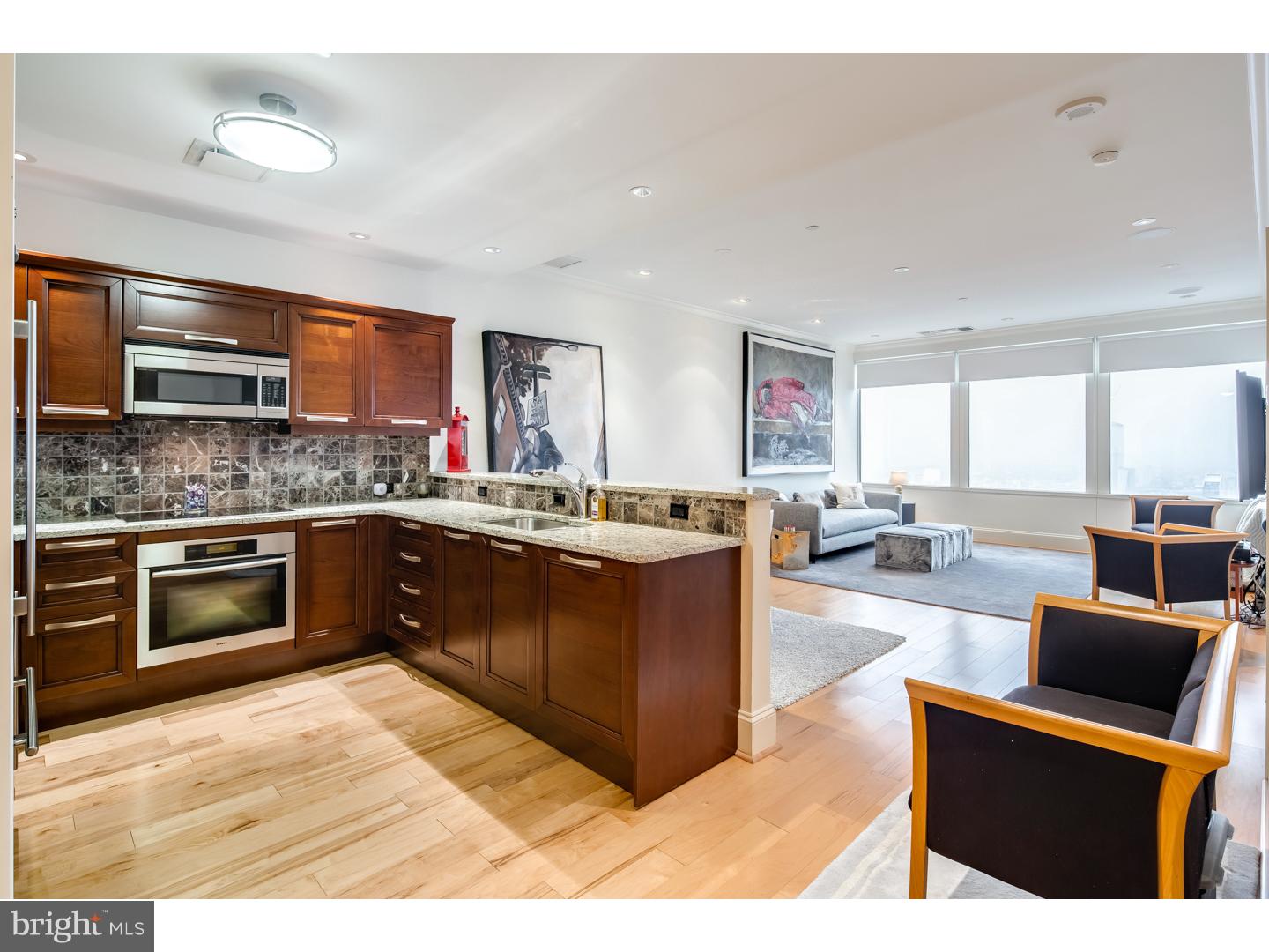 RITTENHOUSE SQUARE - Residential