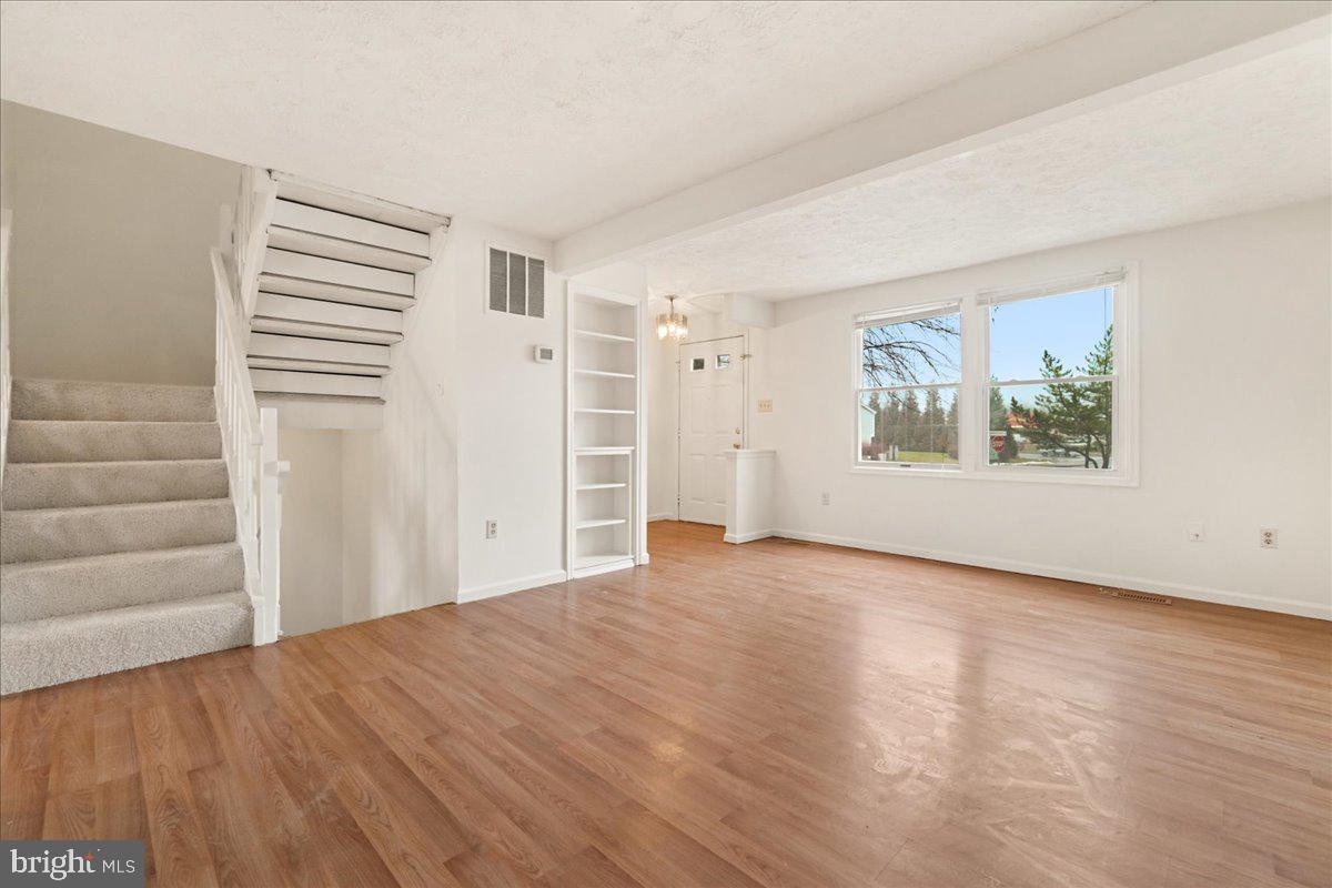 FARMBROOK - Residential