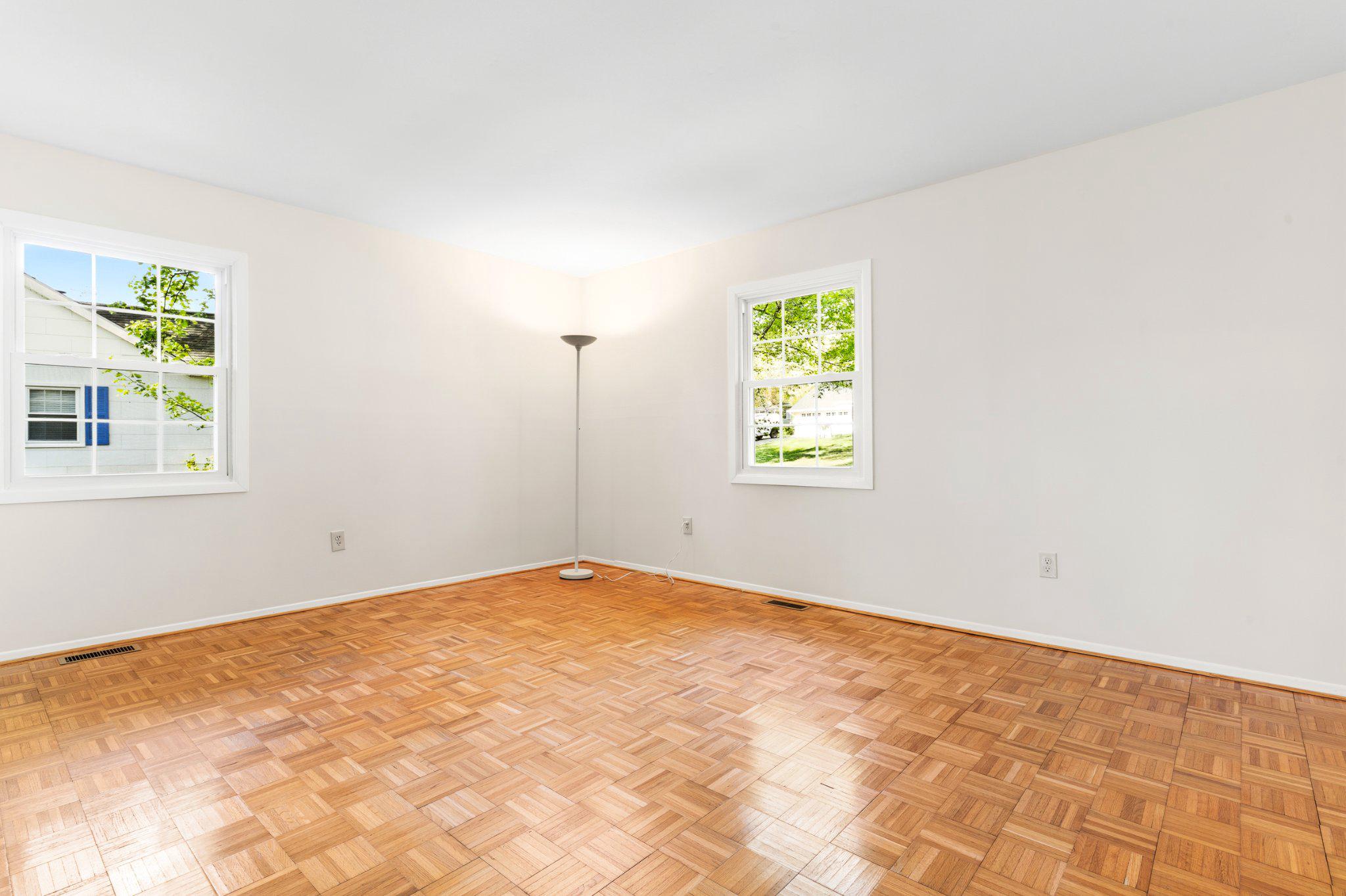 MONTPELIER - Residential