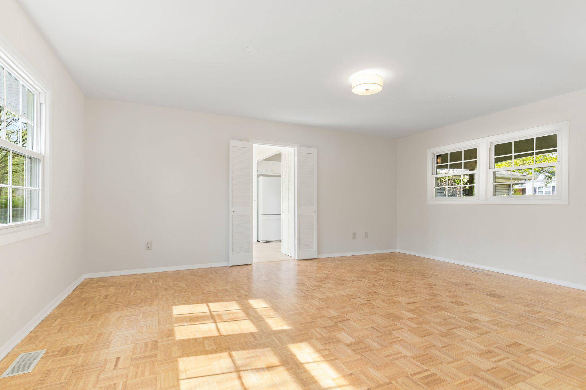 MONTPELIER - Residential