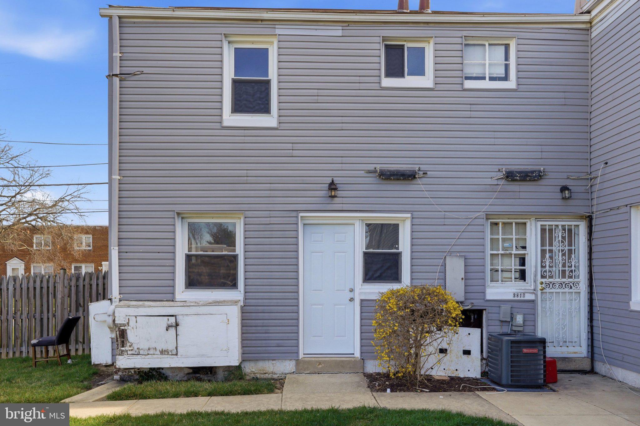 IVERSON SQUARE CONDOMINIUM - Residential