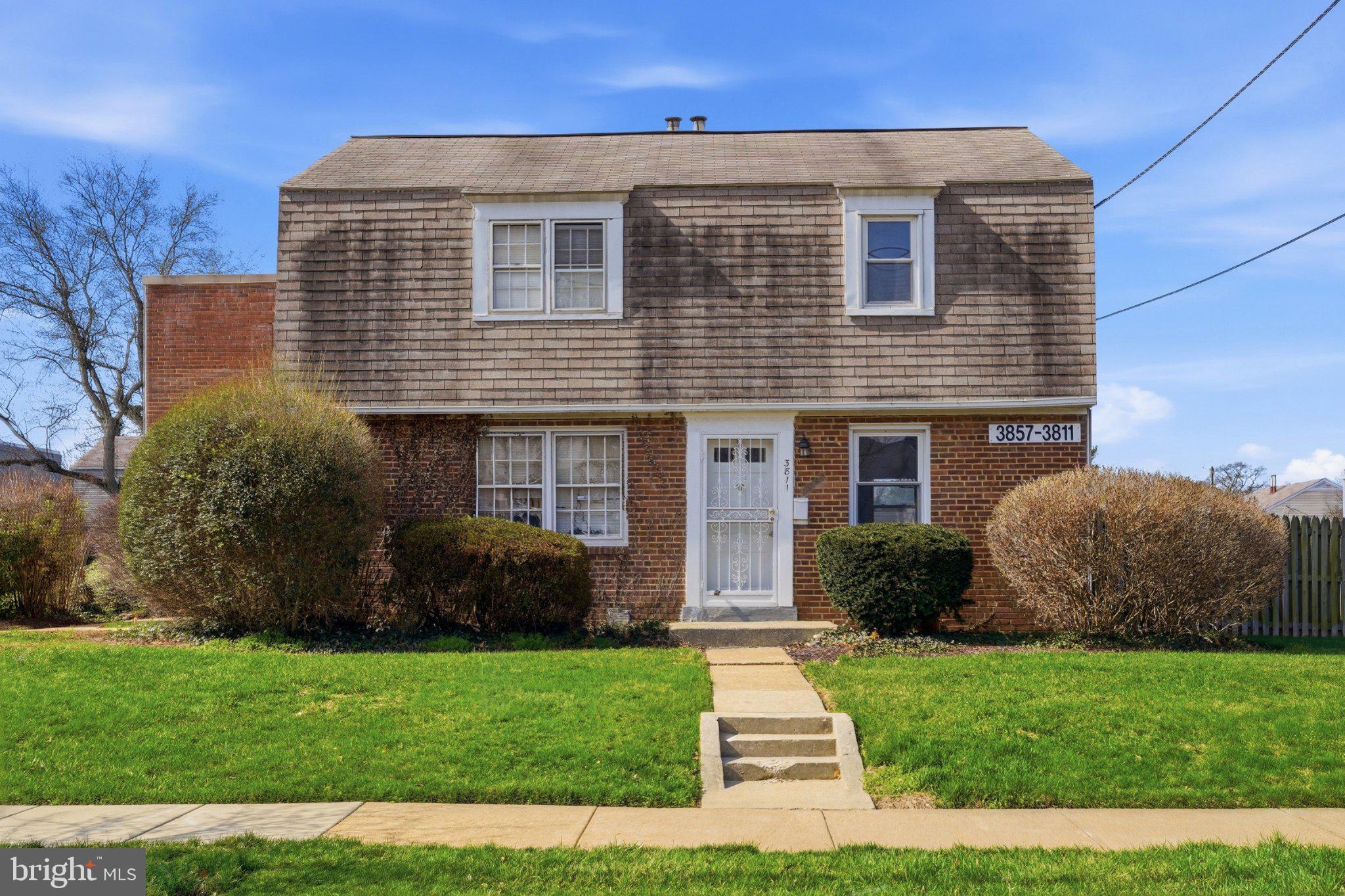 IVERSON SQUARE CONDOMINIUM - Residential