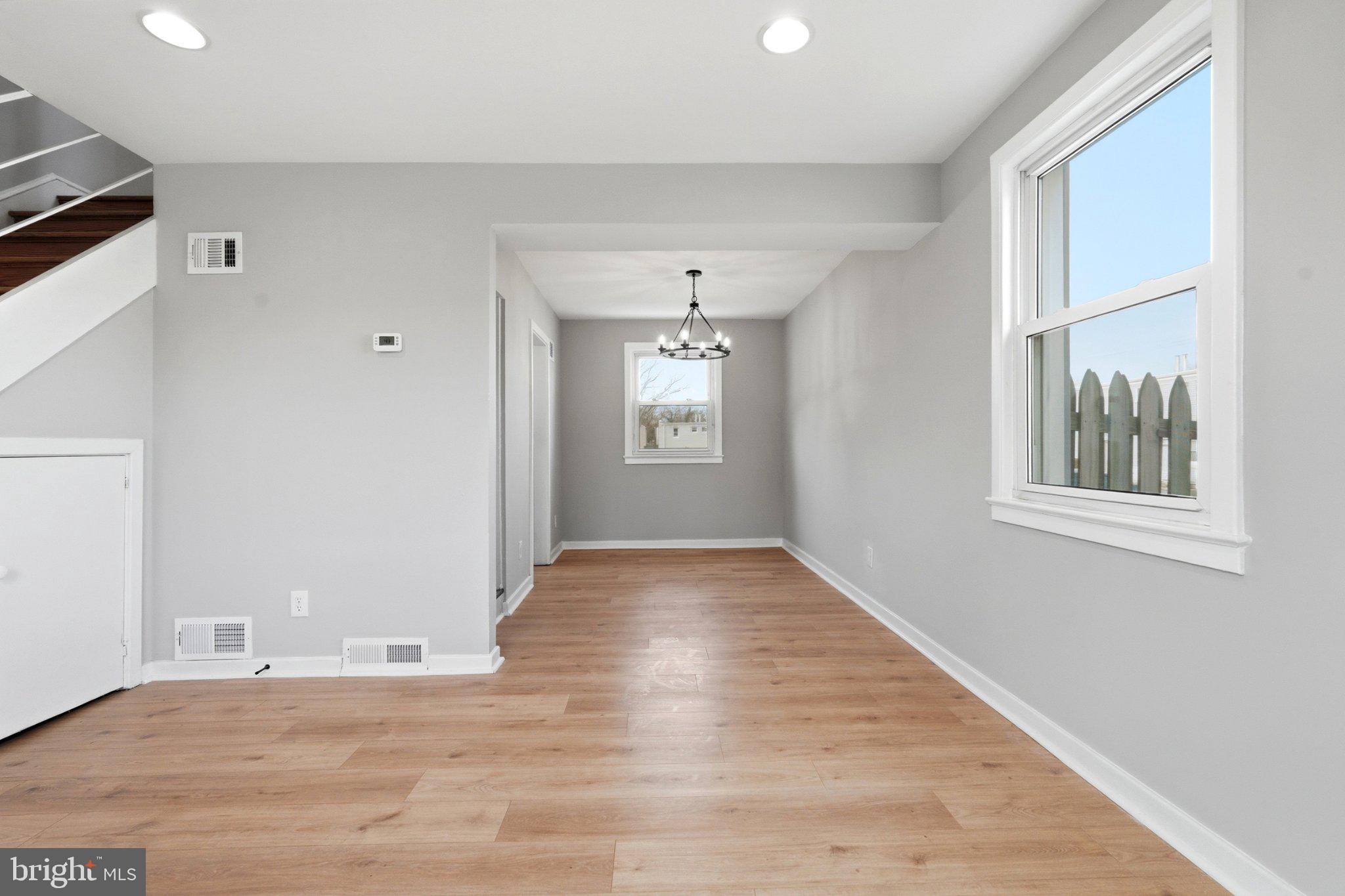 IVERSON SQUARE CONDOMINIUM - Residential