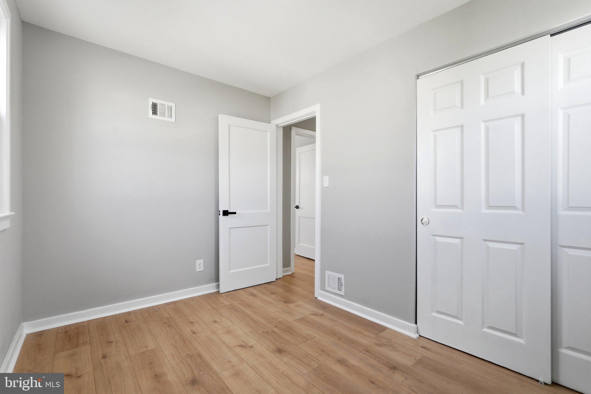 IVERSON SQUARE CONDOMINIUM - Residential