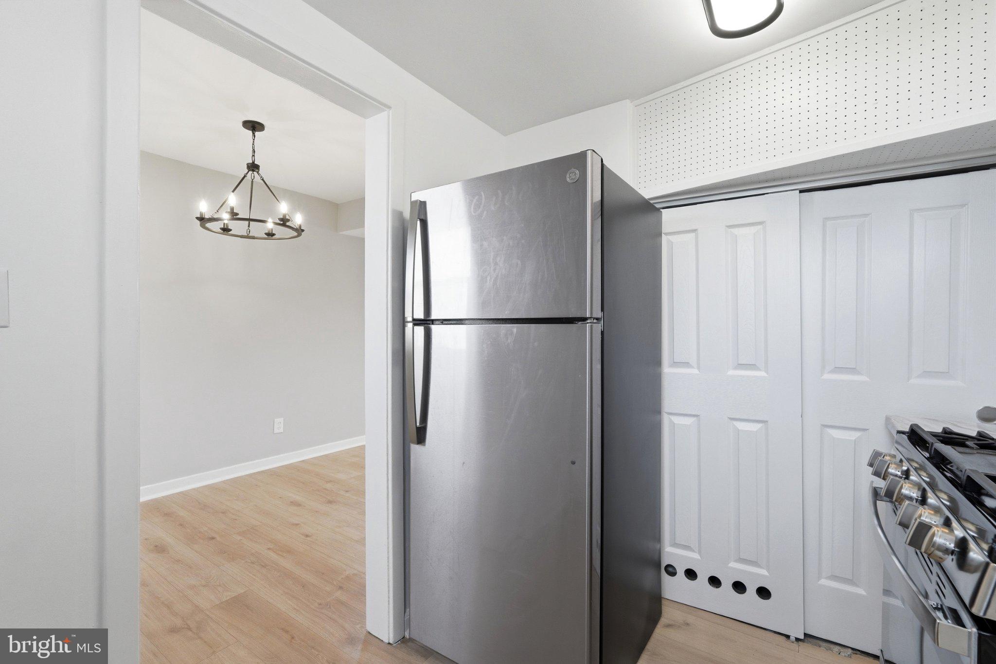 IVERSON SQUARE CONDOMINIUM - Residential