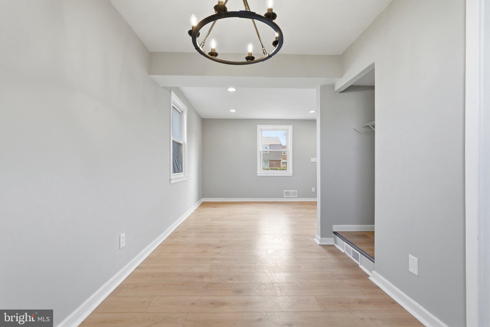 IVERSON SQUARE CONDOMINIUM - Residential