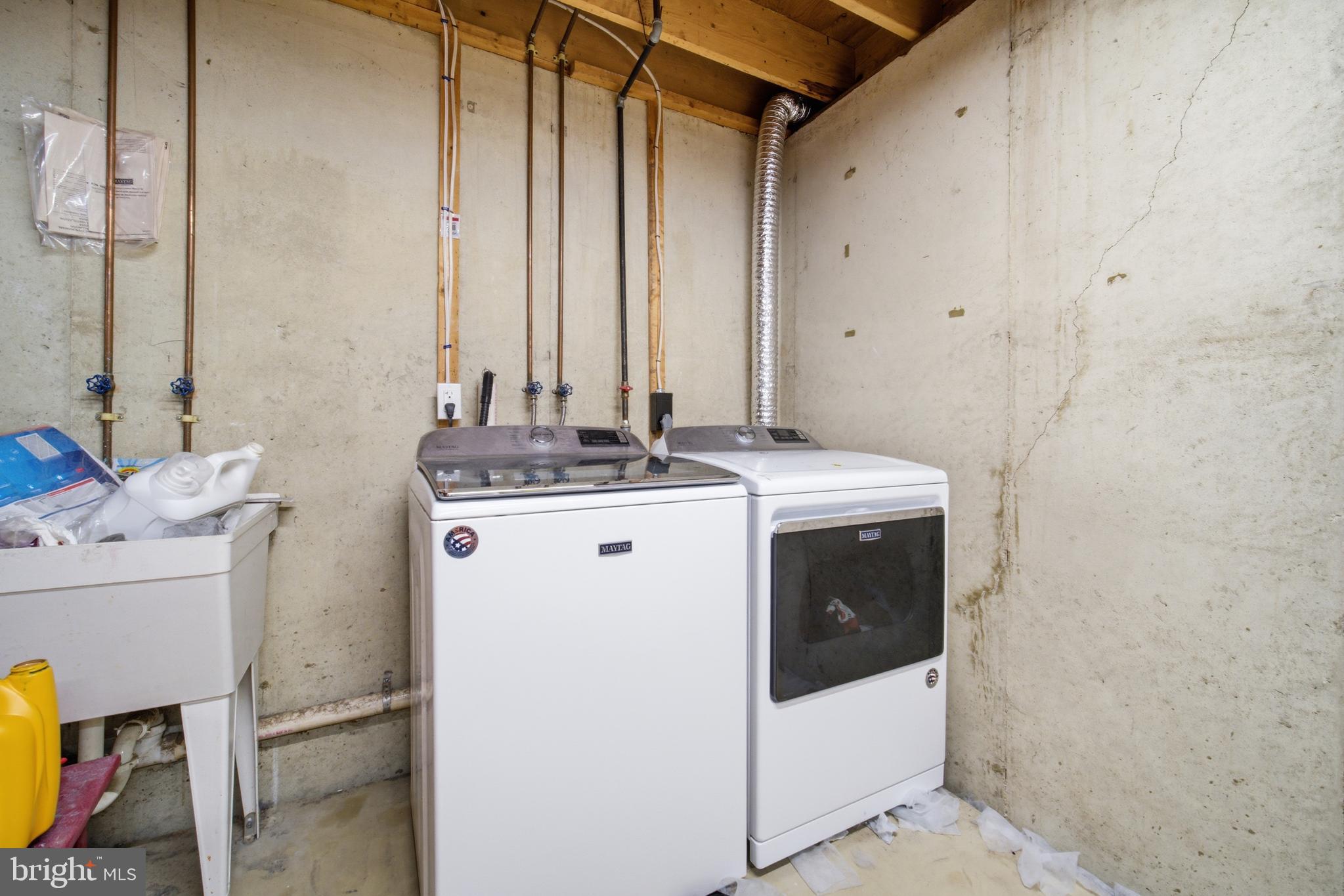 MONTGOMERY MEADOWS - Residential