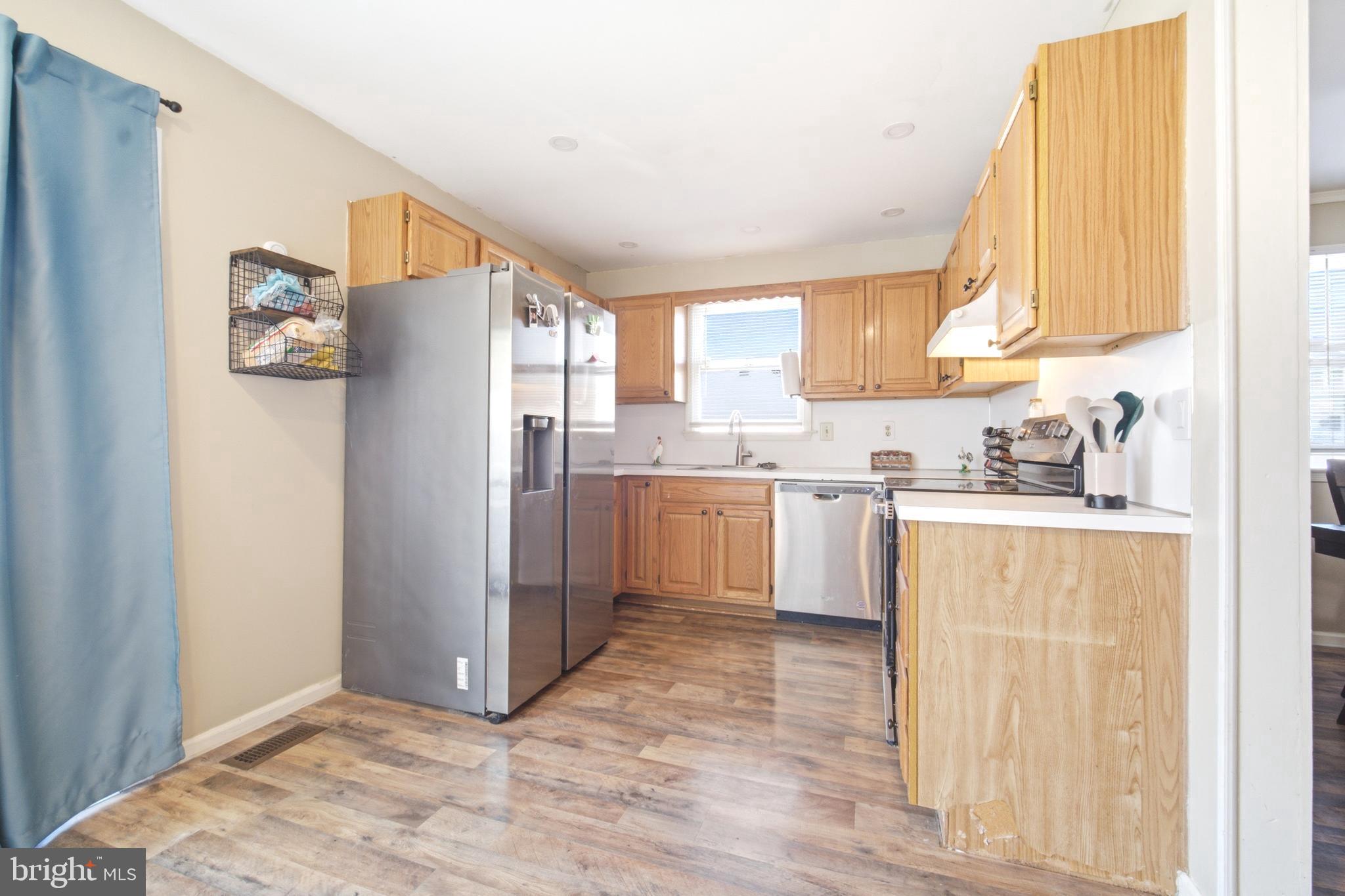 MONTGOMERY MEADOWS - Residential