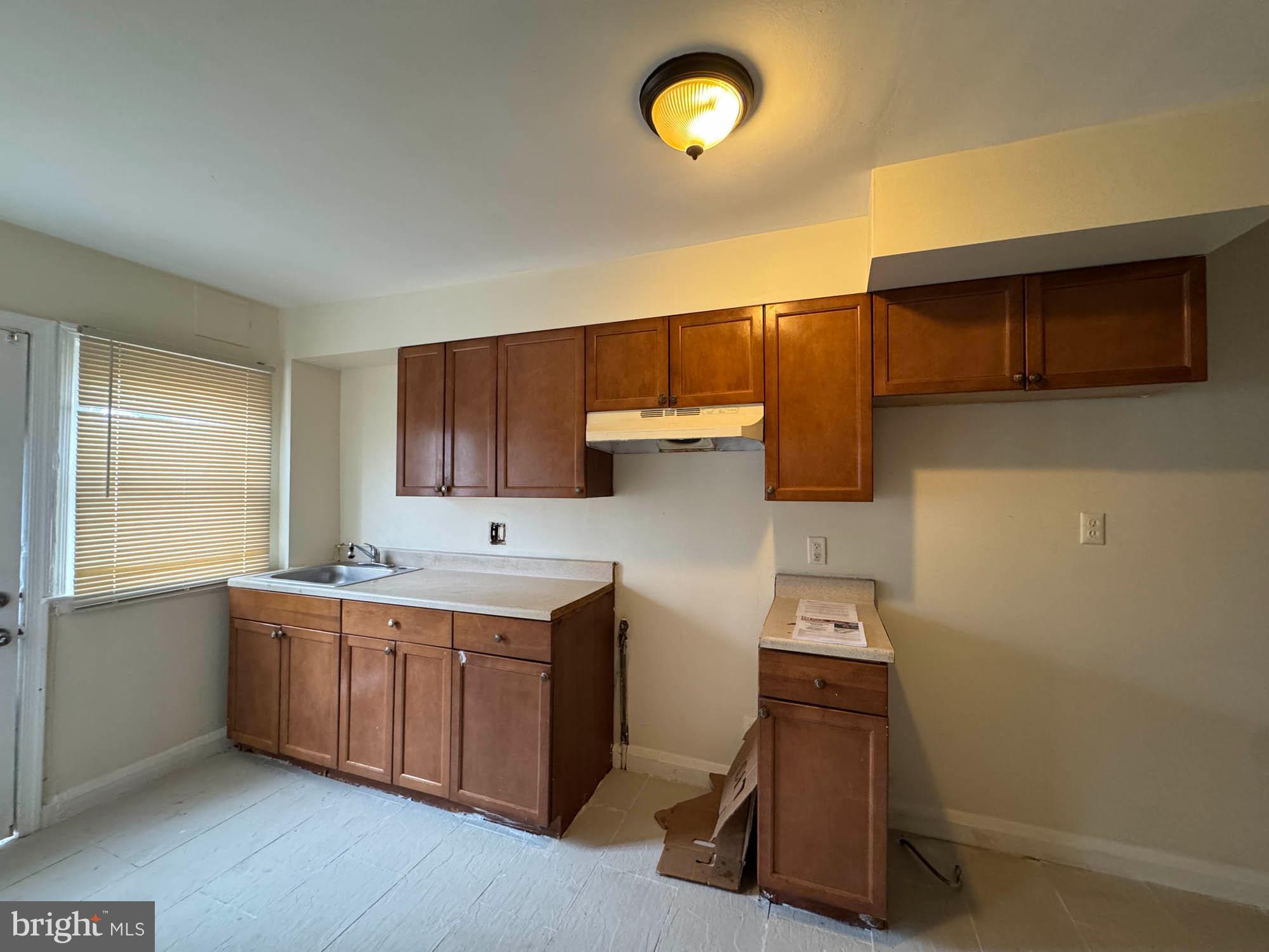 CAMERON VILLAGE - Residential