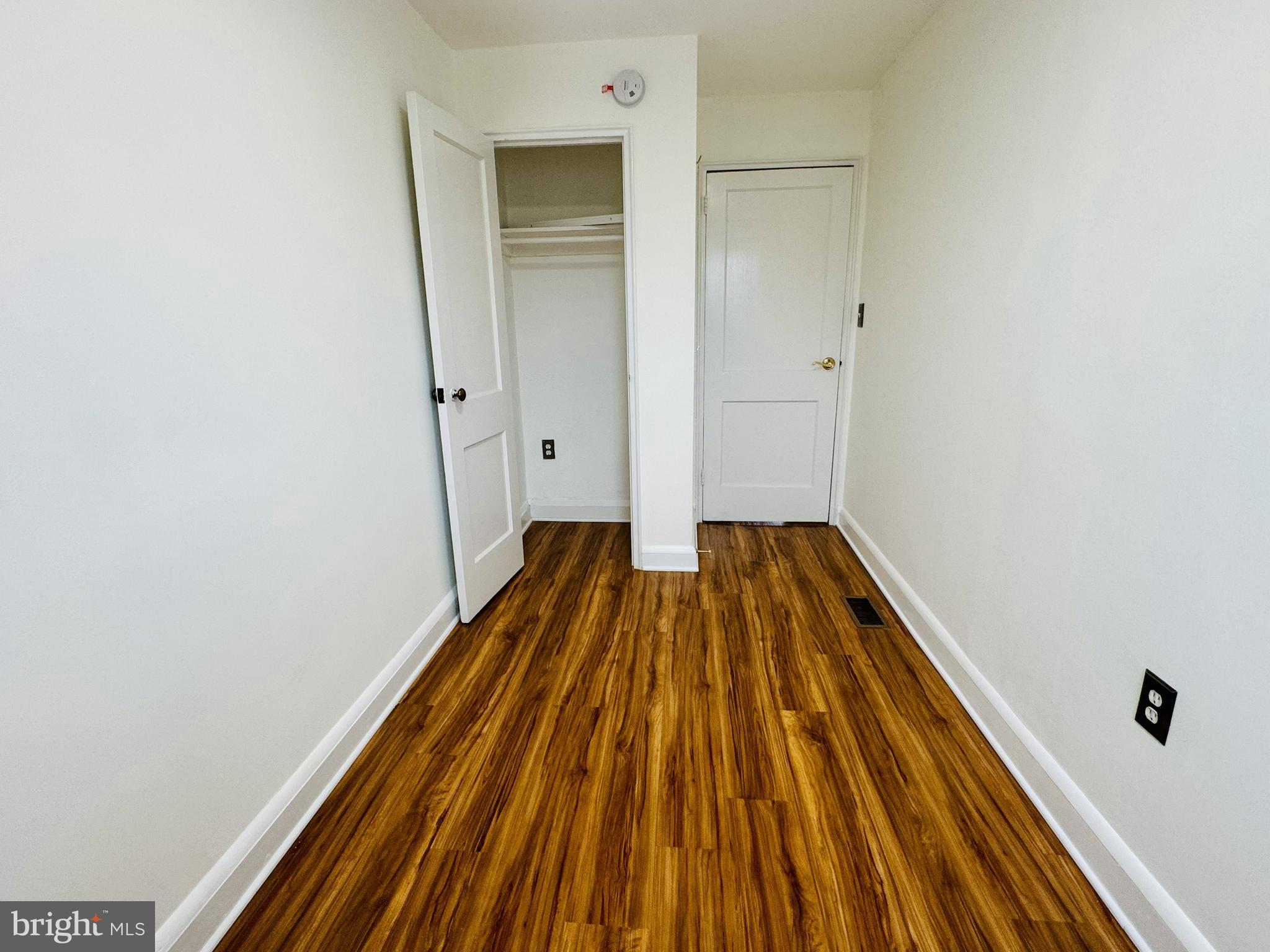 MEDFIELD - Residential