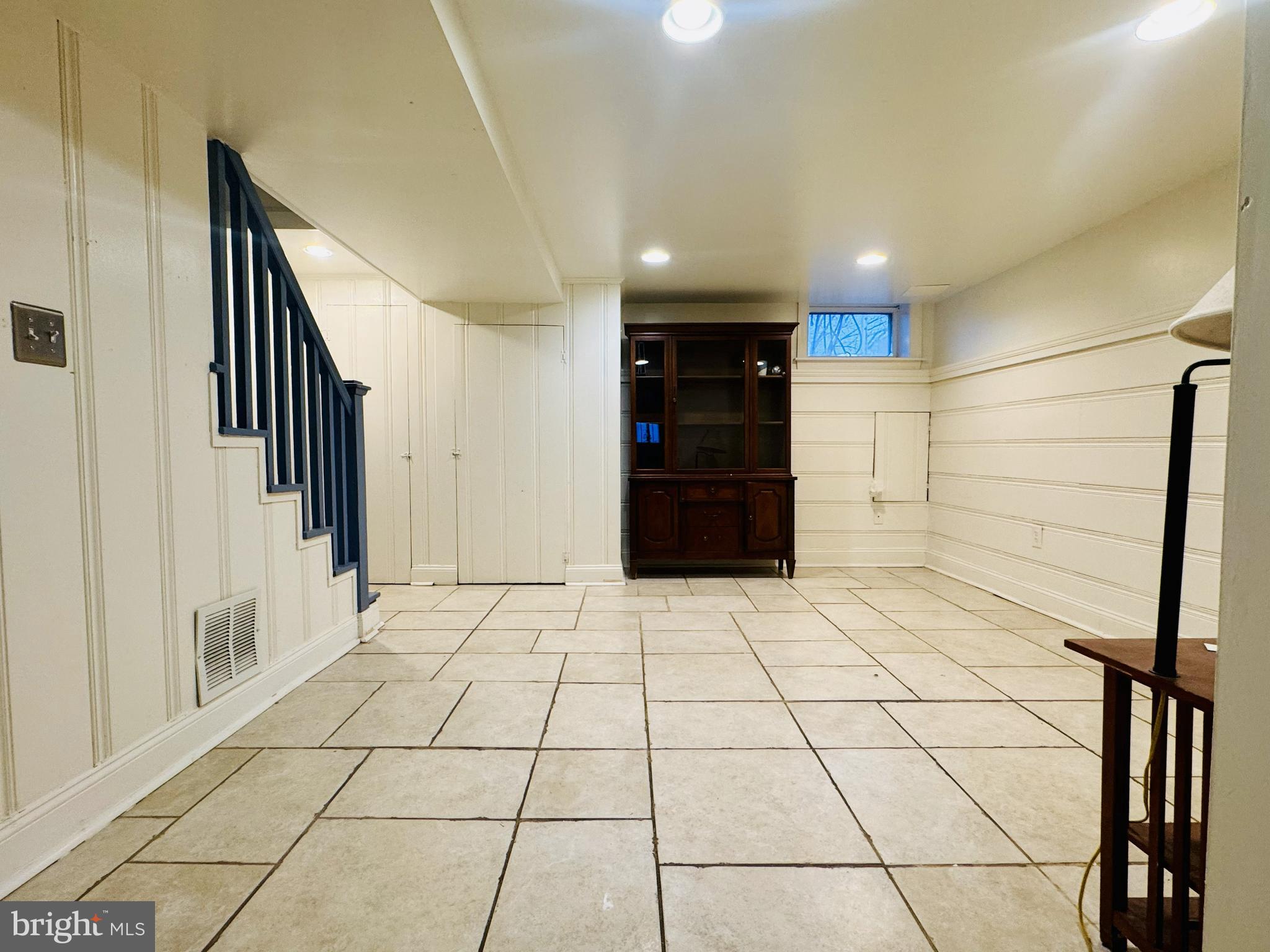 MEDFIELD - Residential