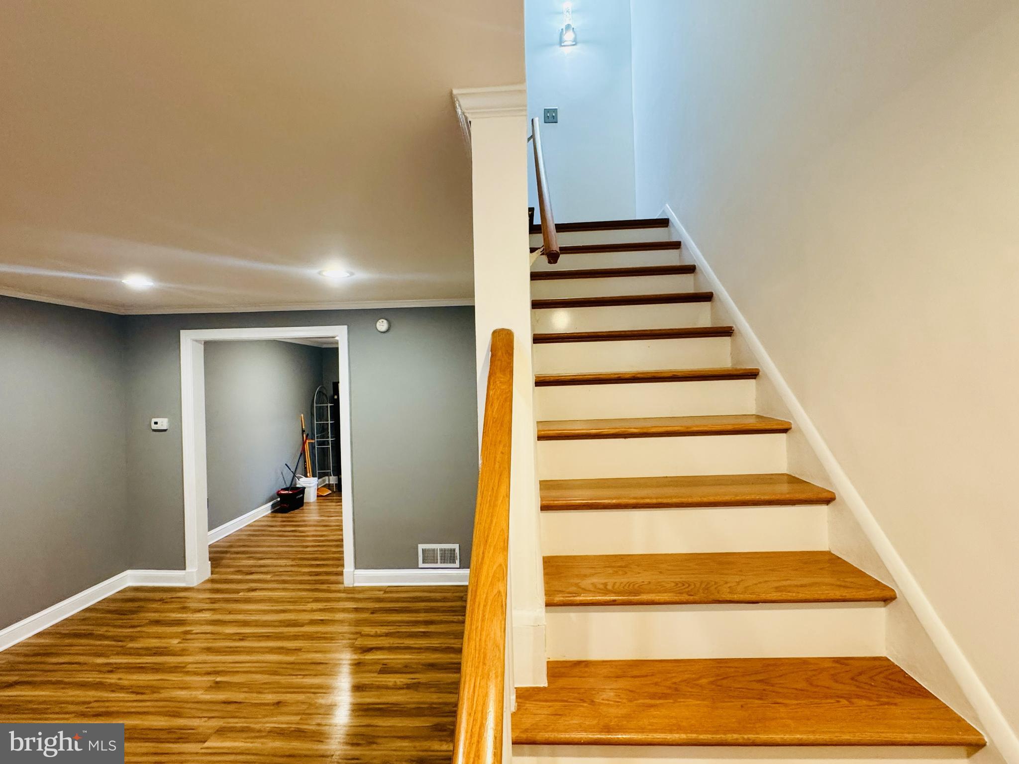 MEDFIELD - Residential