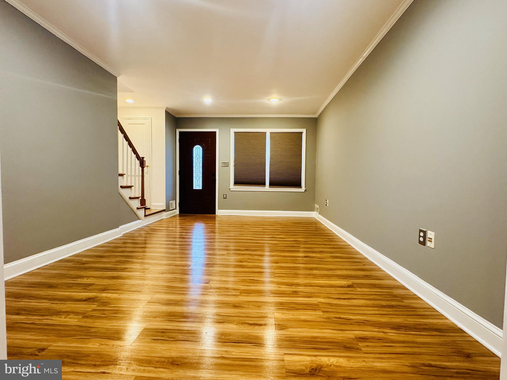 MEDFIELD - Residential