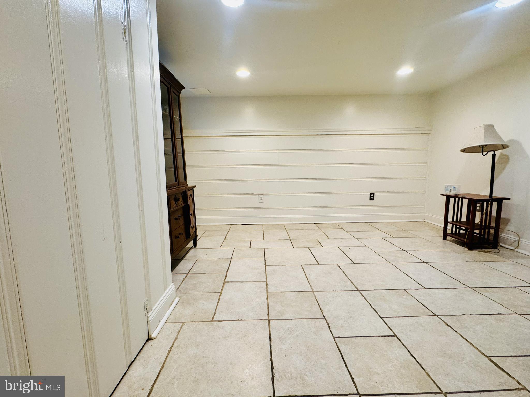 MEDFIELD - Residential