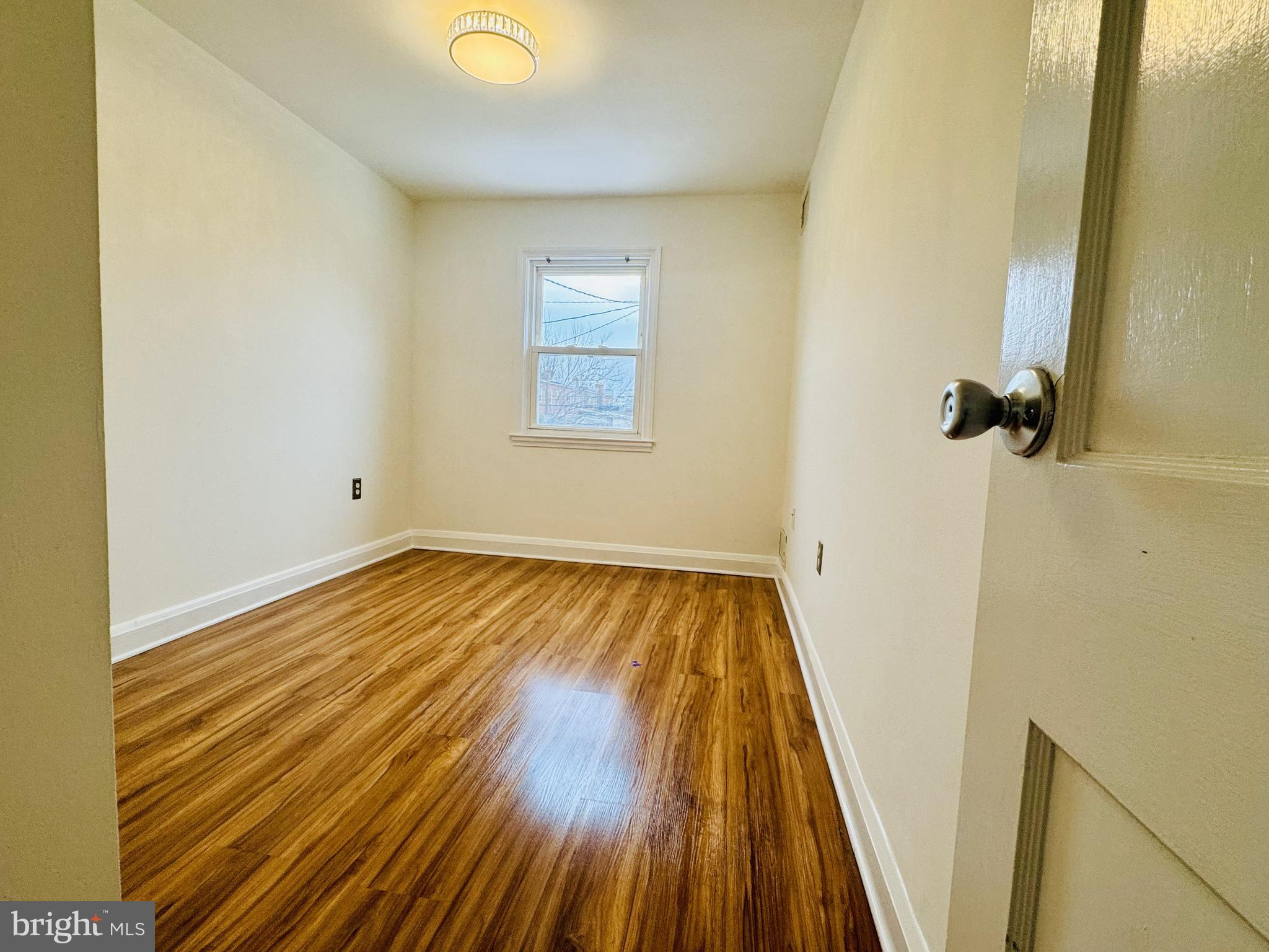 MEDFIELD - Residential